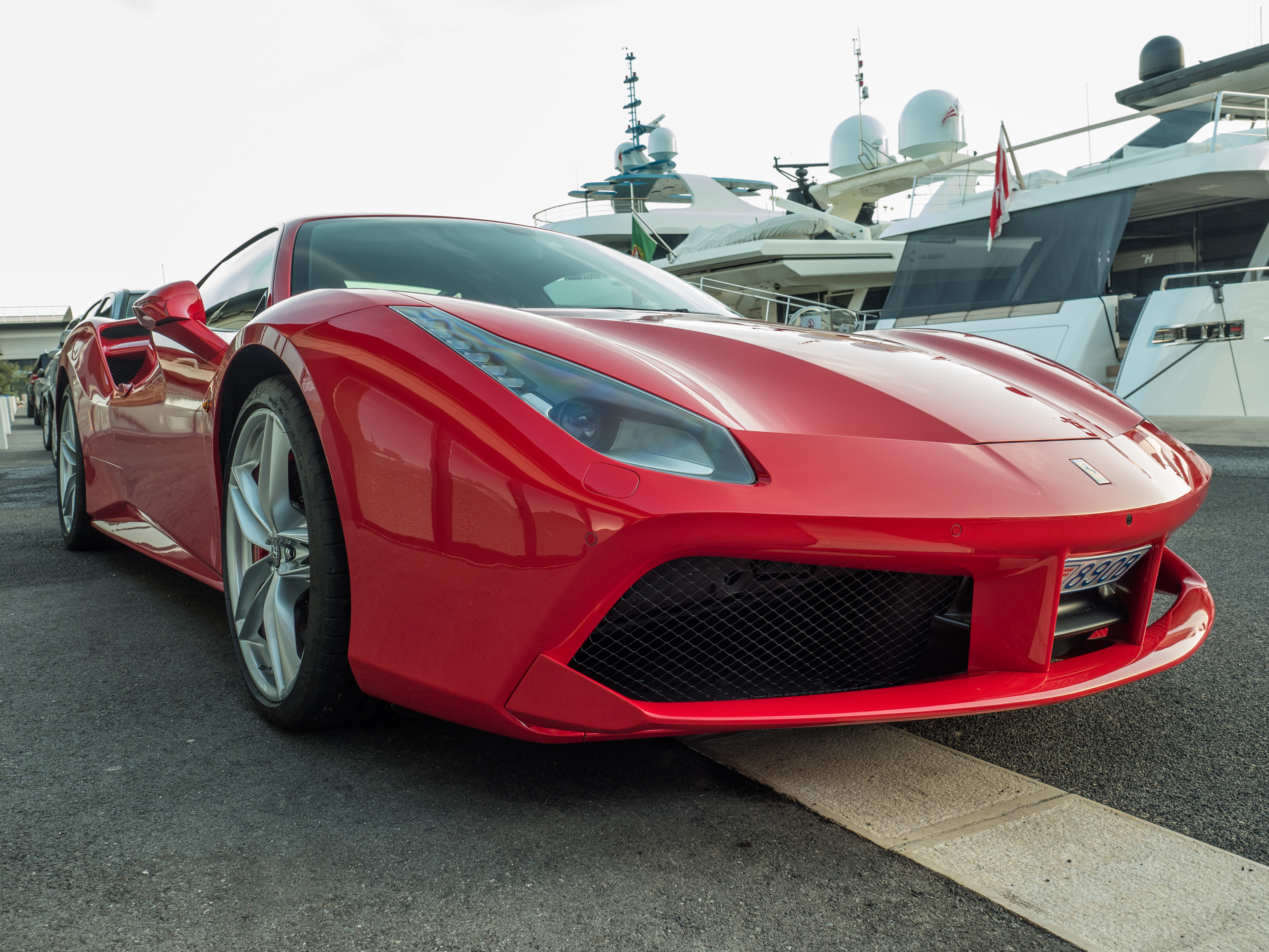 Ferrari-Monaco-4071026