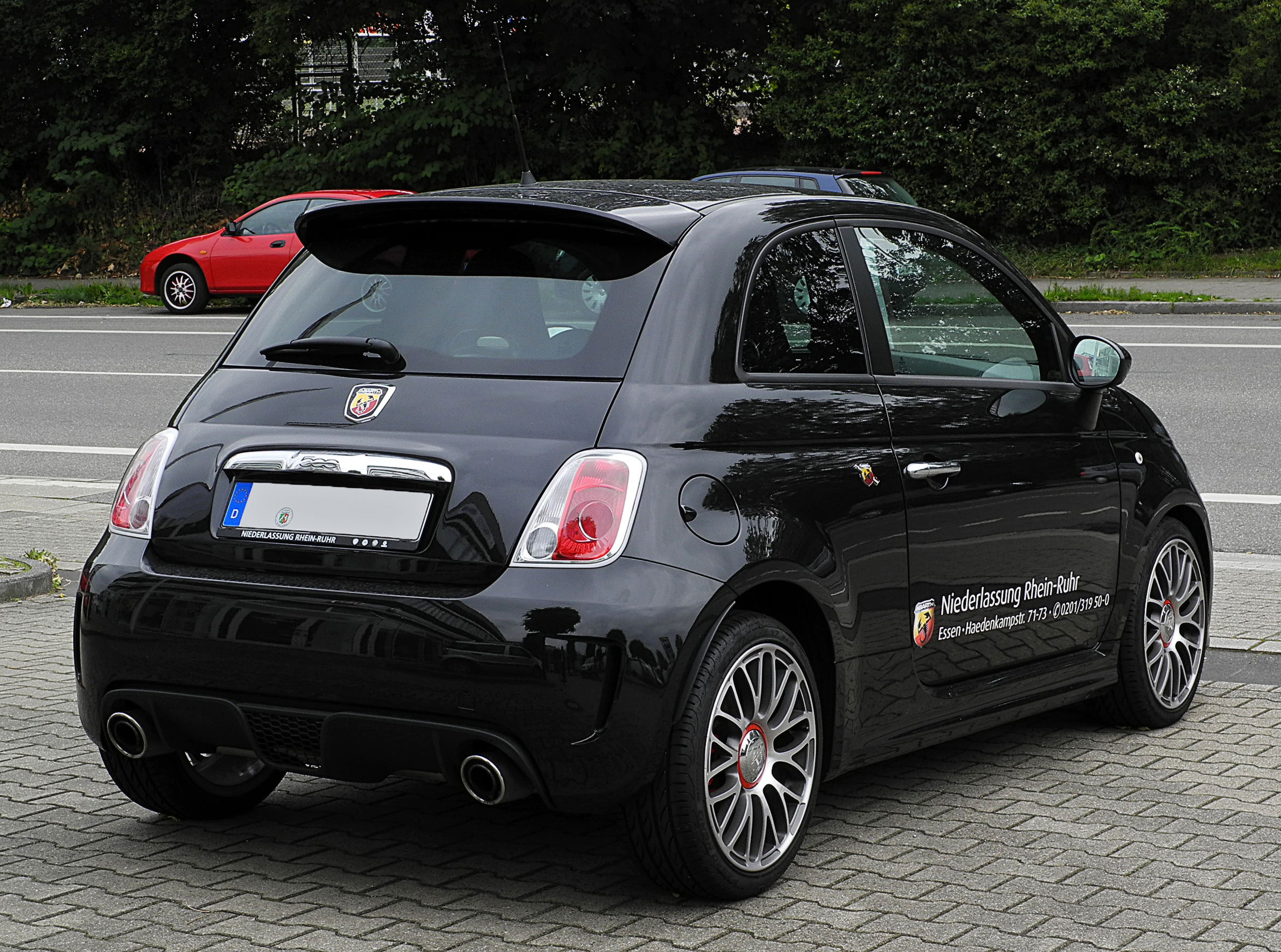 Fiat 500 Abarth – Heckansicht, 3. Juli 2011, Essen