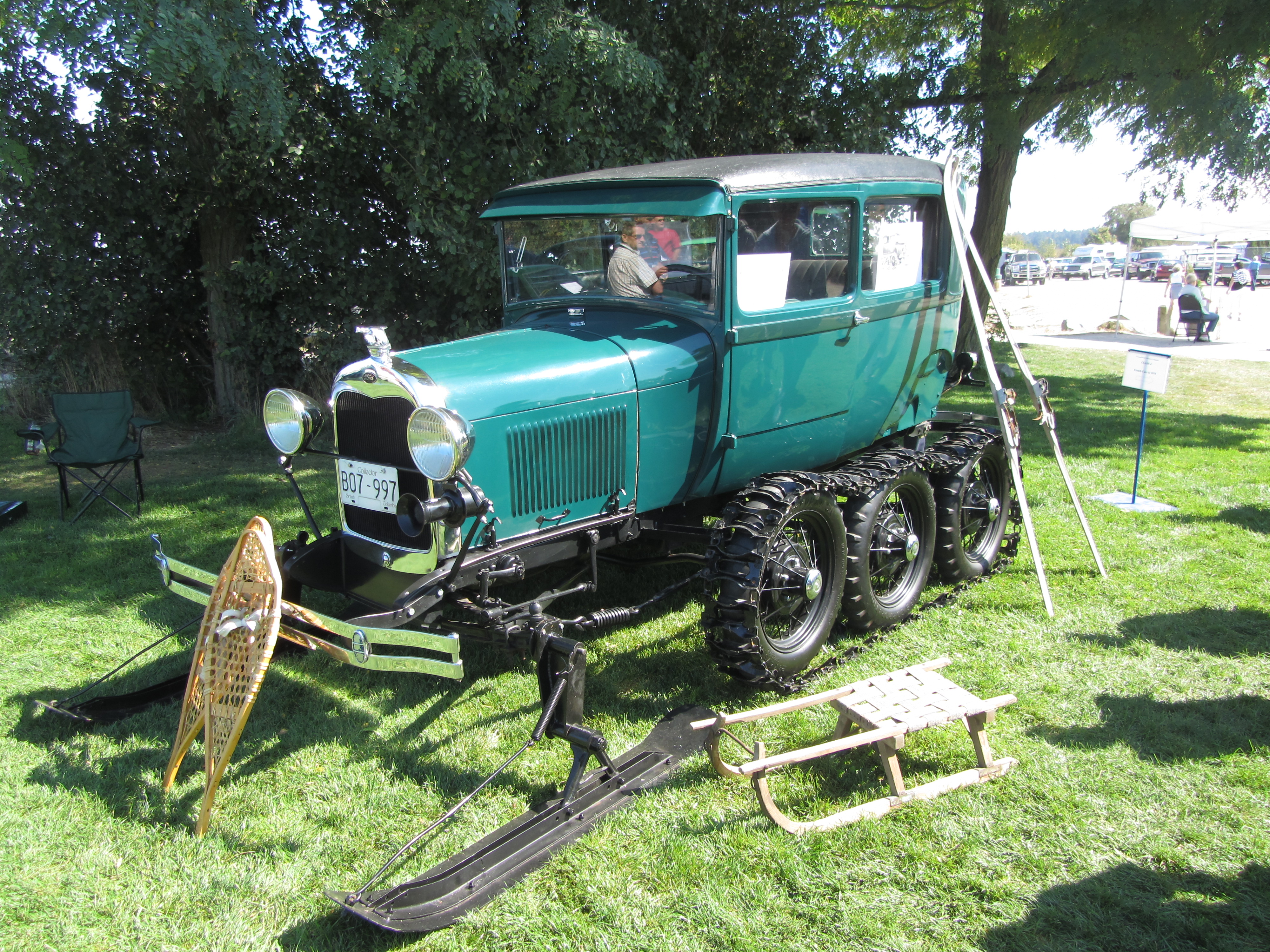 Flickr - Hugo90 - Early Ford Snow Machine