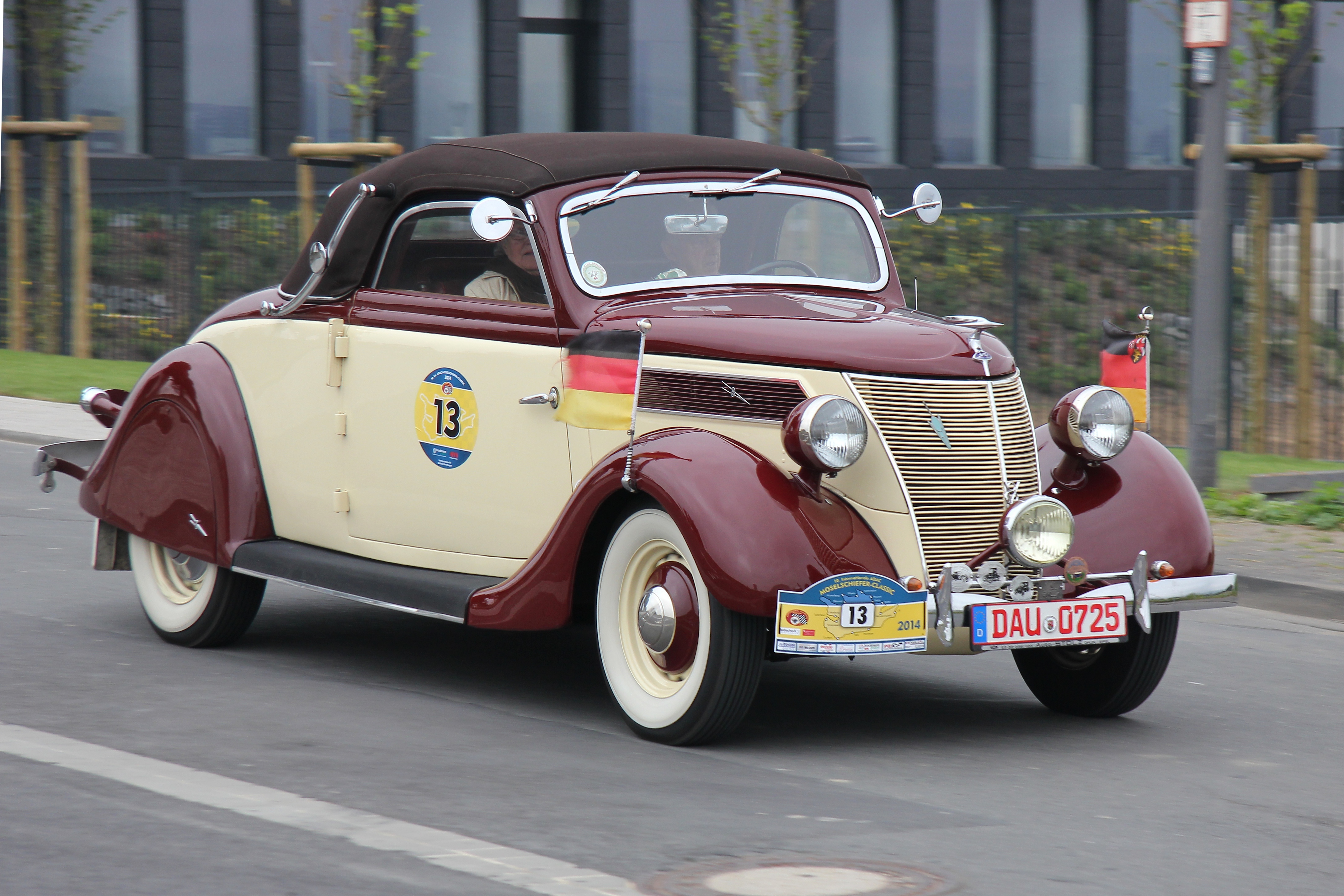 Ford V8 (2014-09-13 7137)
