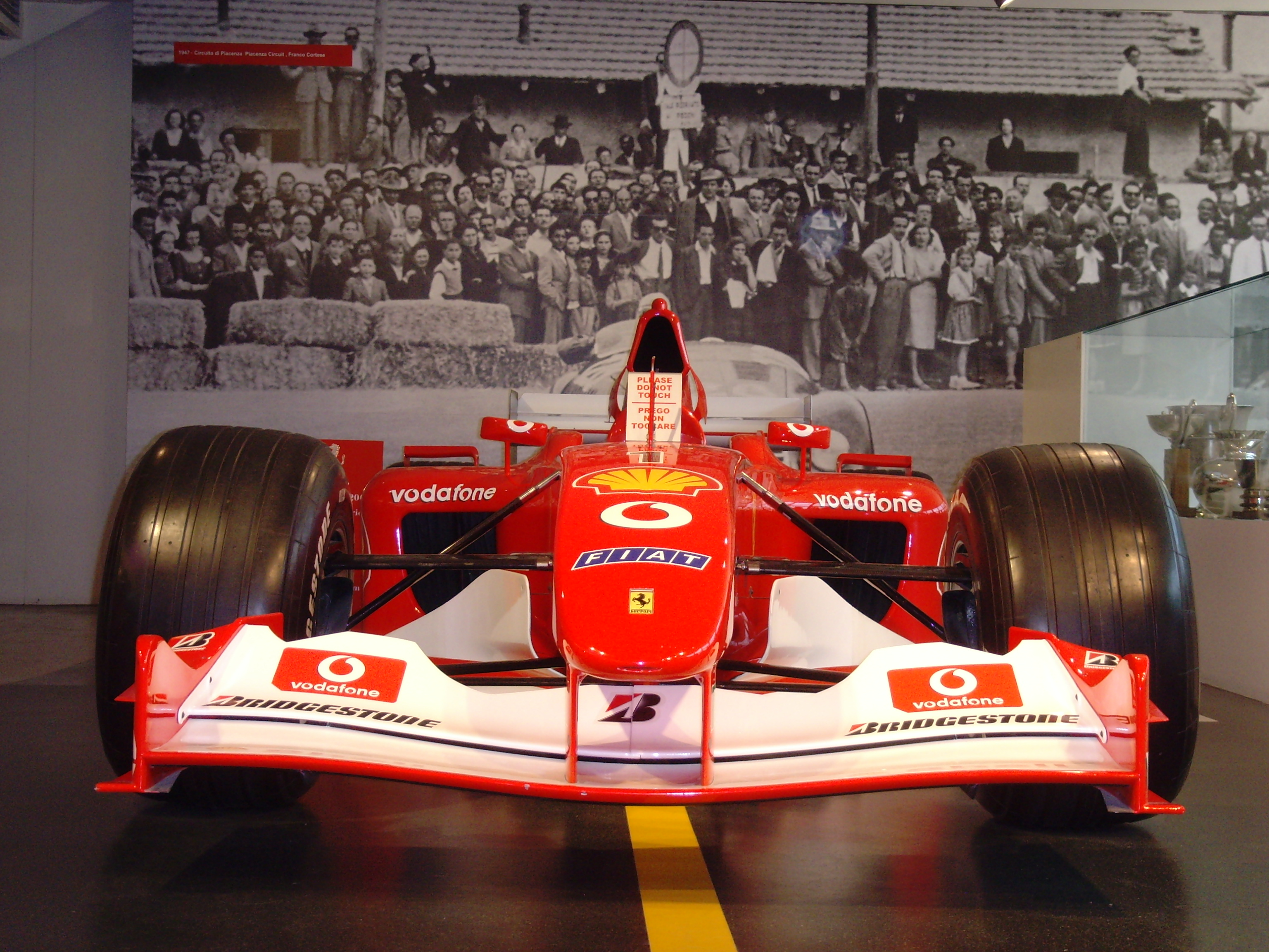 Galleria Ferrari - Flickr - KlausNahr (11)