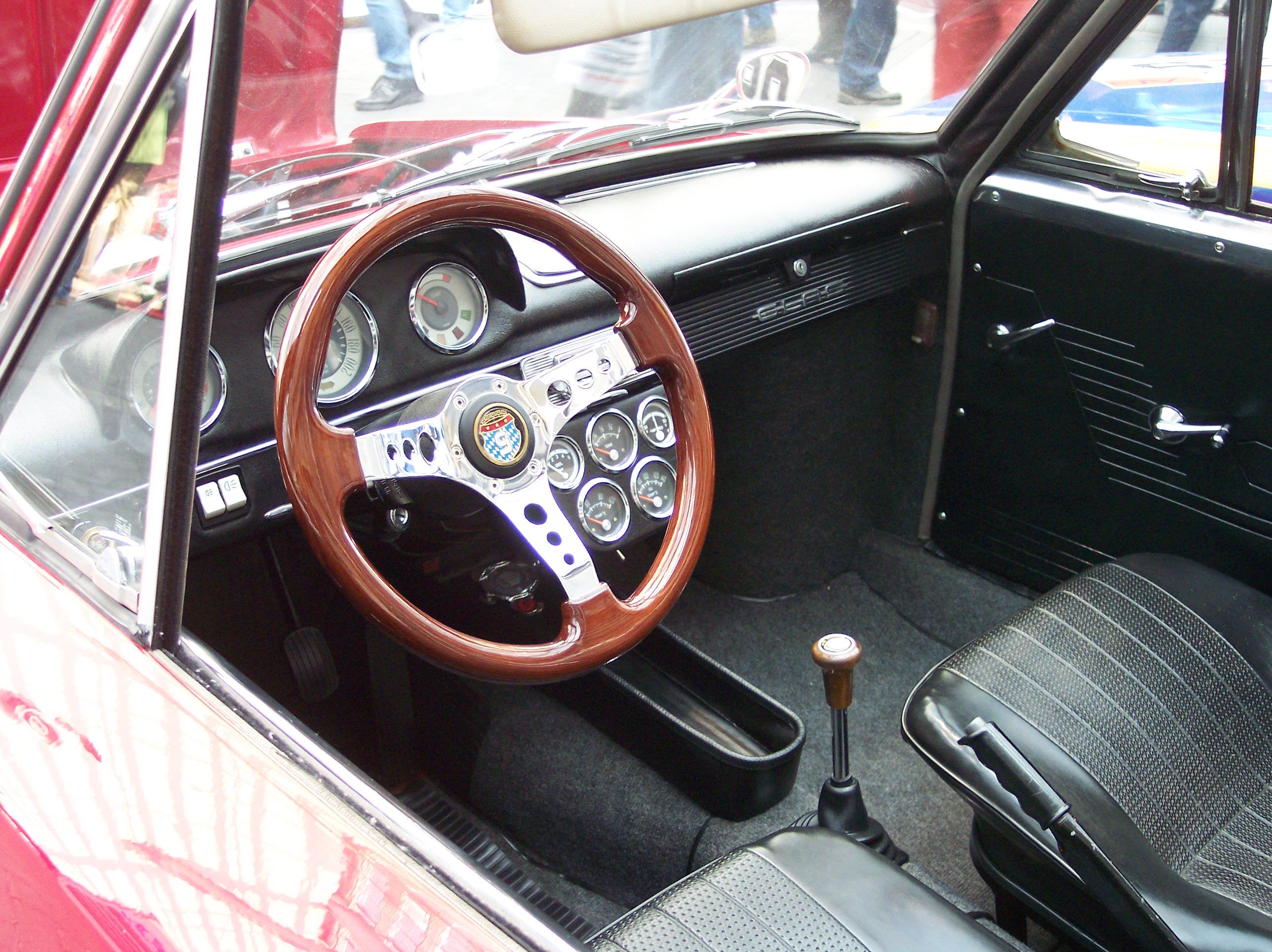 Glas 04TS cockpit TCE