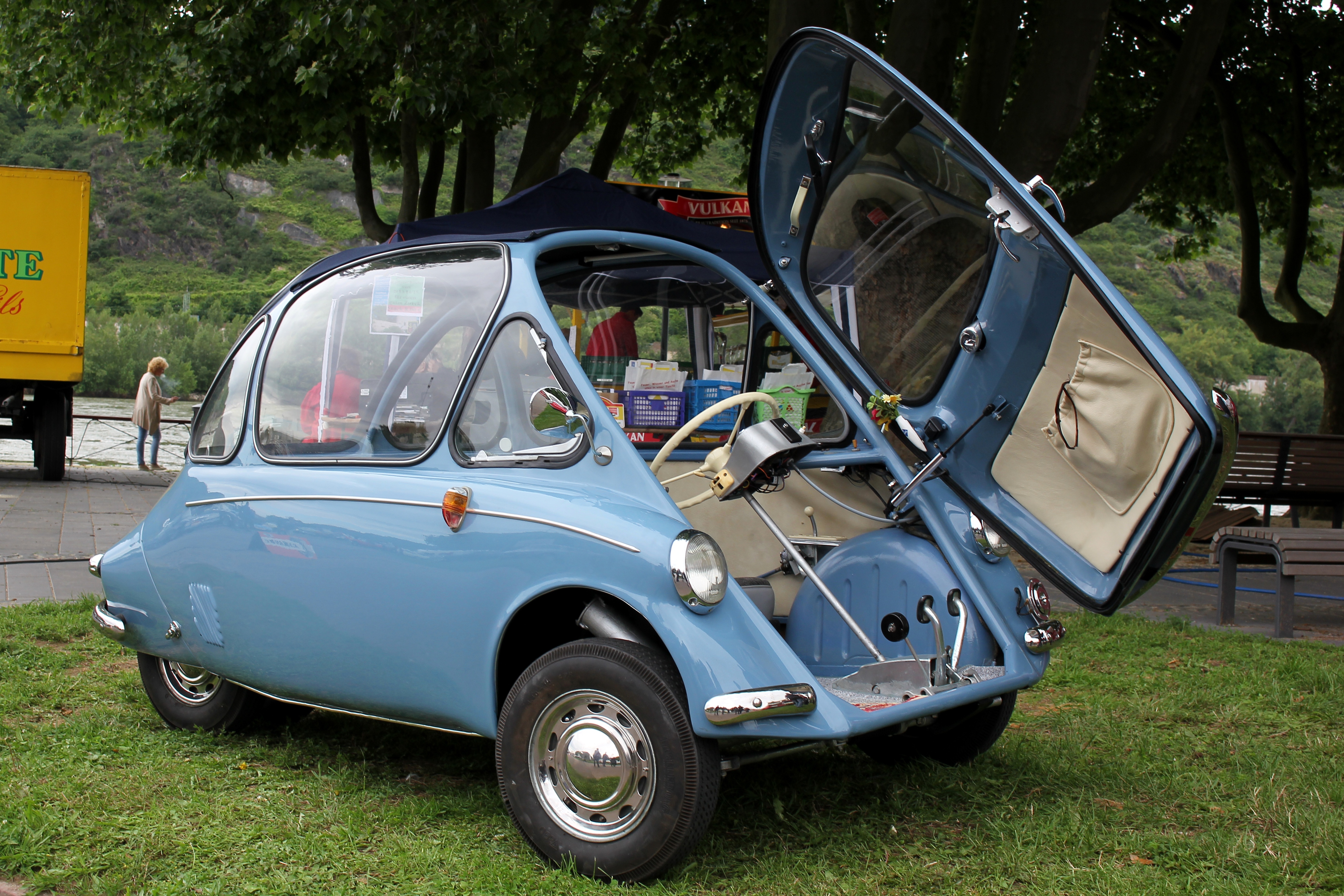 Heinkel Kabine, Bj. 1957, offen (2016-07-02 Sp)