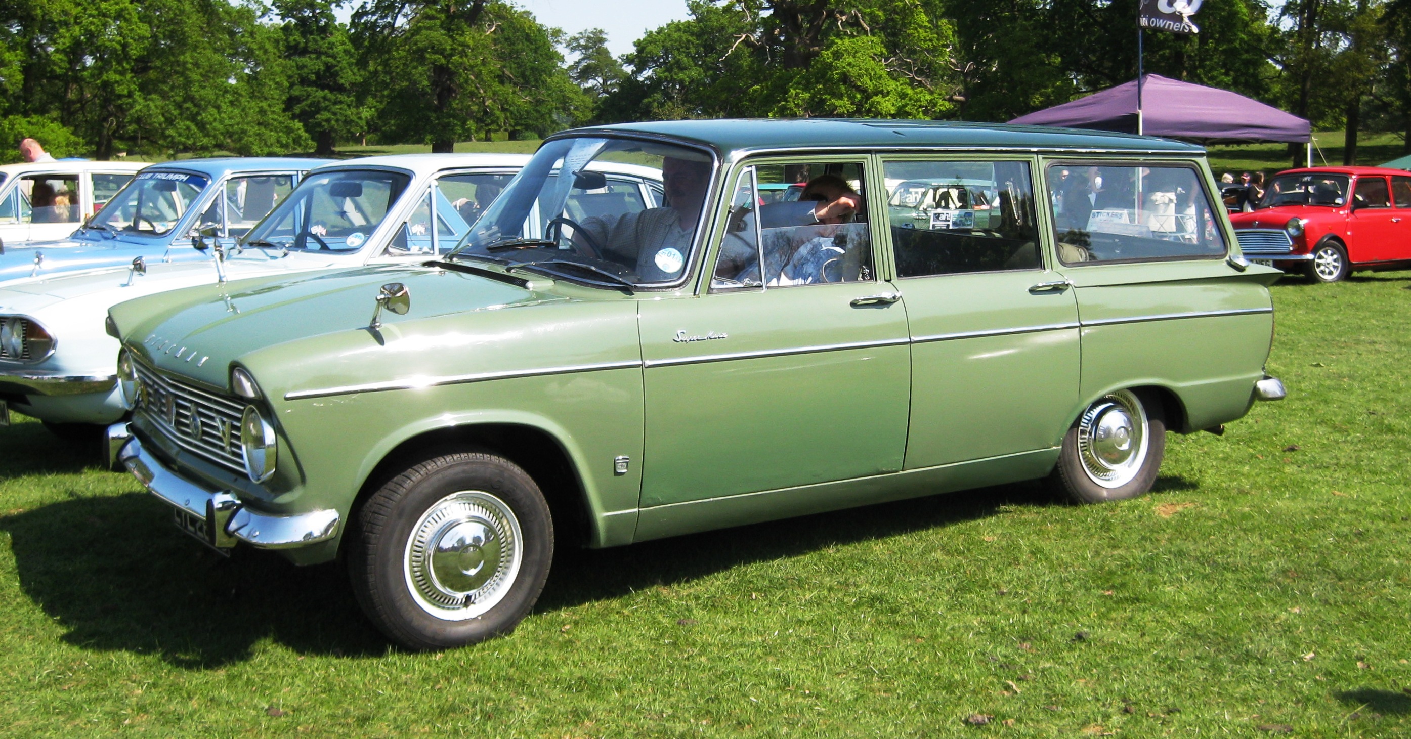 Hillman Super Minx estate first registered June 1966 1725cc