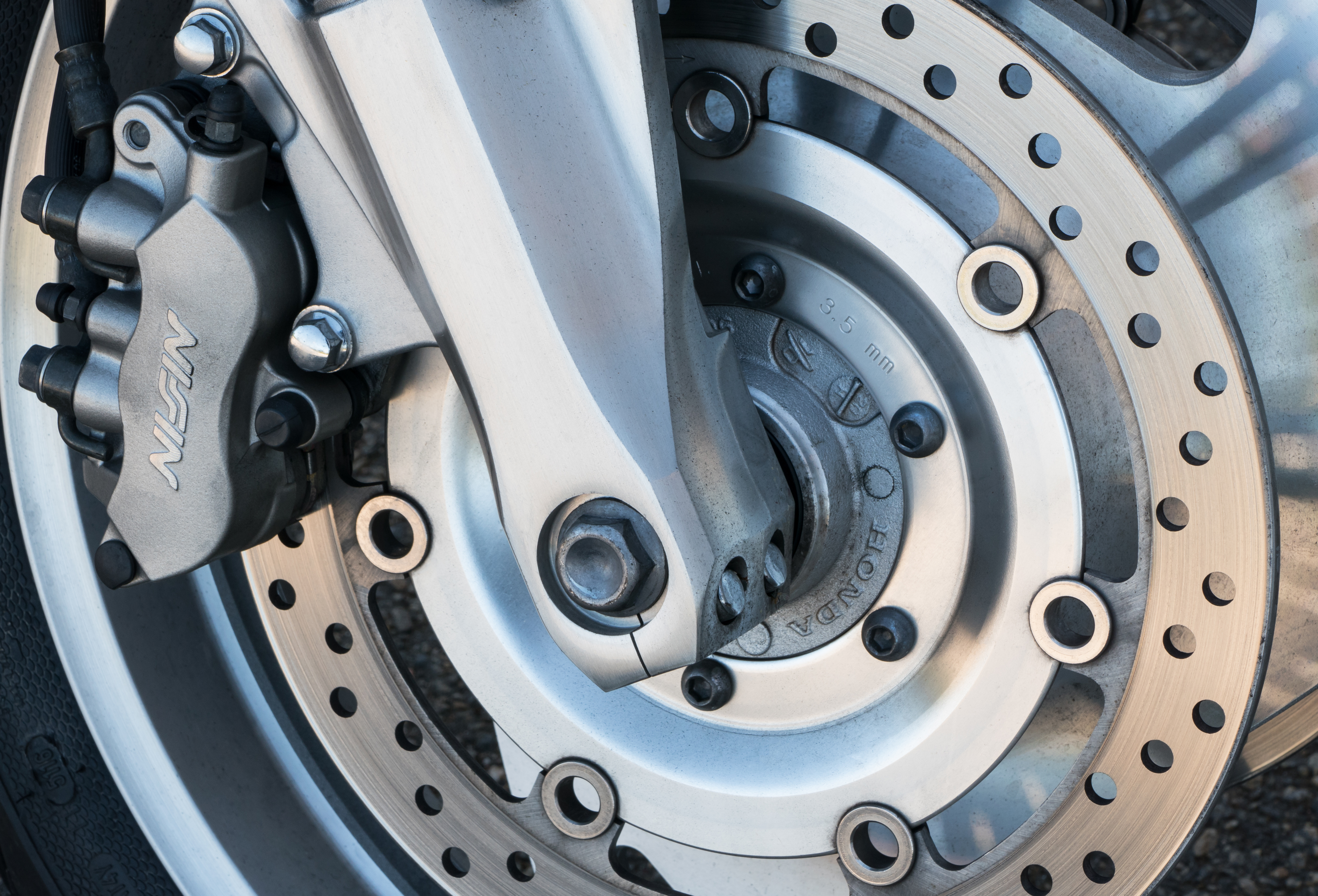 Honda VTX 1800 C 2007 - closeup brakes