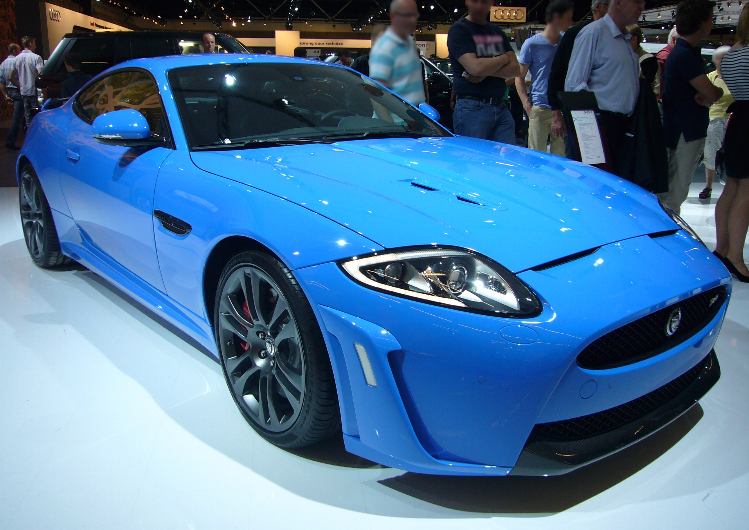 Jaguar XKR-S (front quarter)