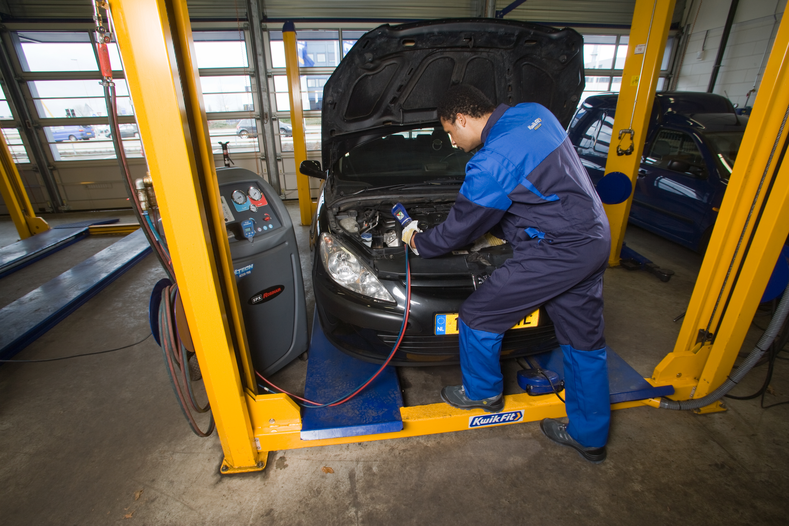 Kwik-Fit 8