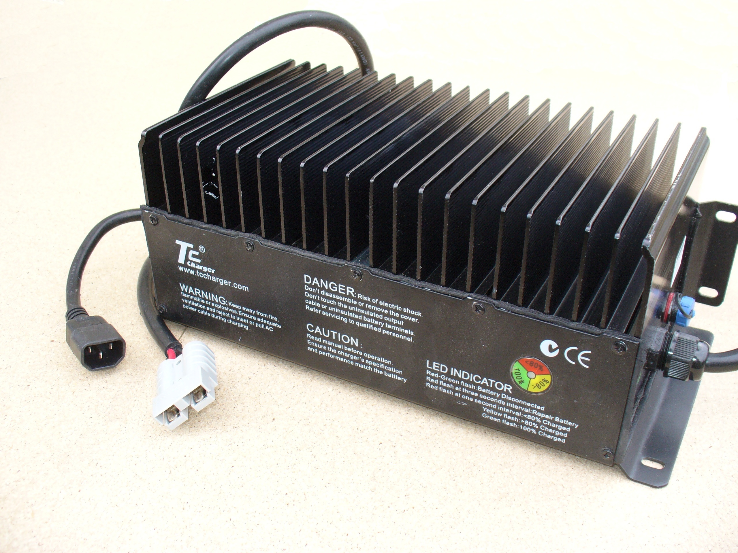 Lader TCCharger rechts-vorn