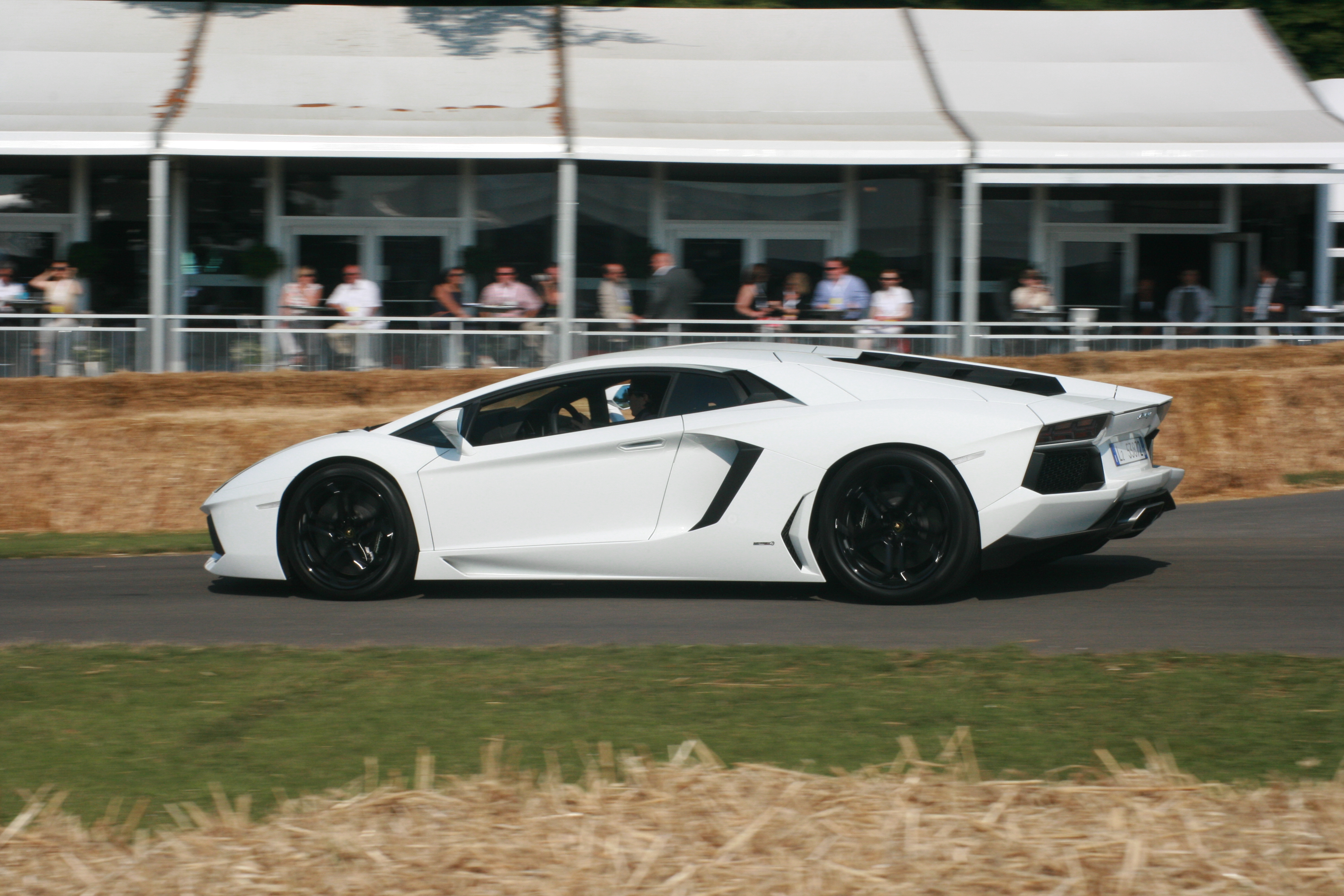 Lamborghini Aventador LP700-4 - Flickr - Supermac1961