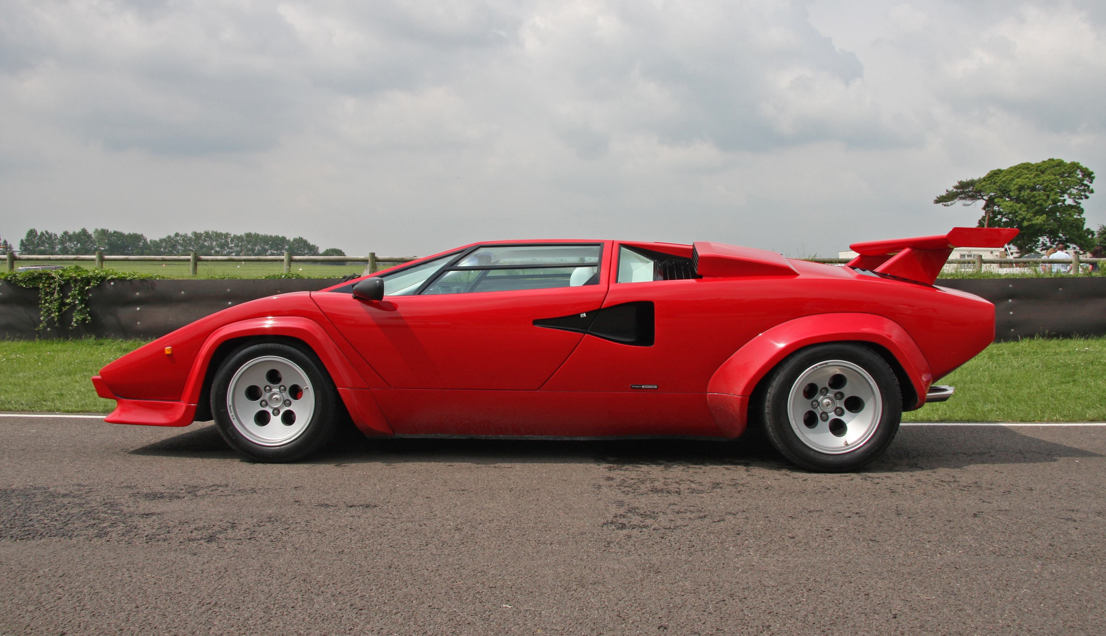 Lamborghini Countach - Flickr - exfordy