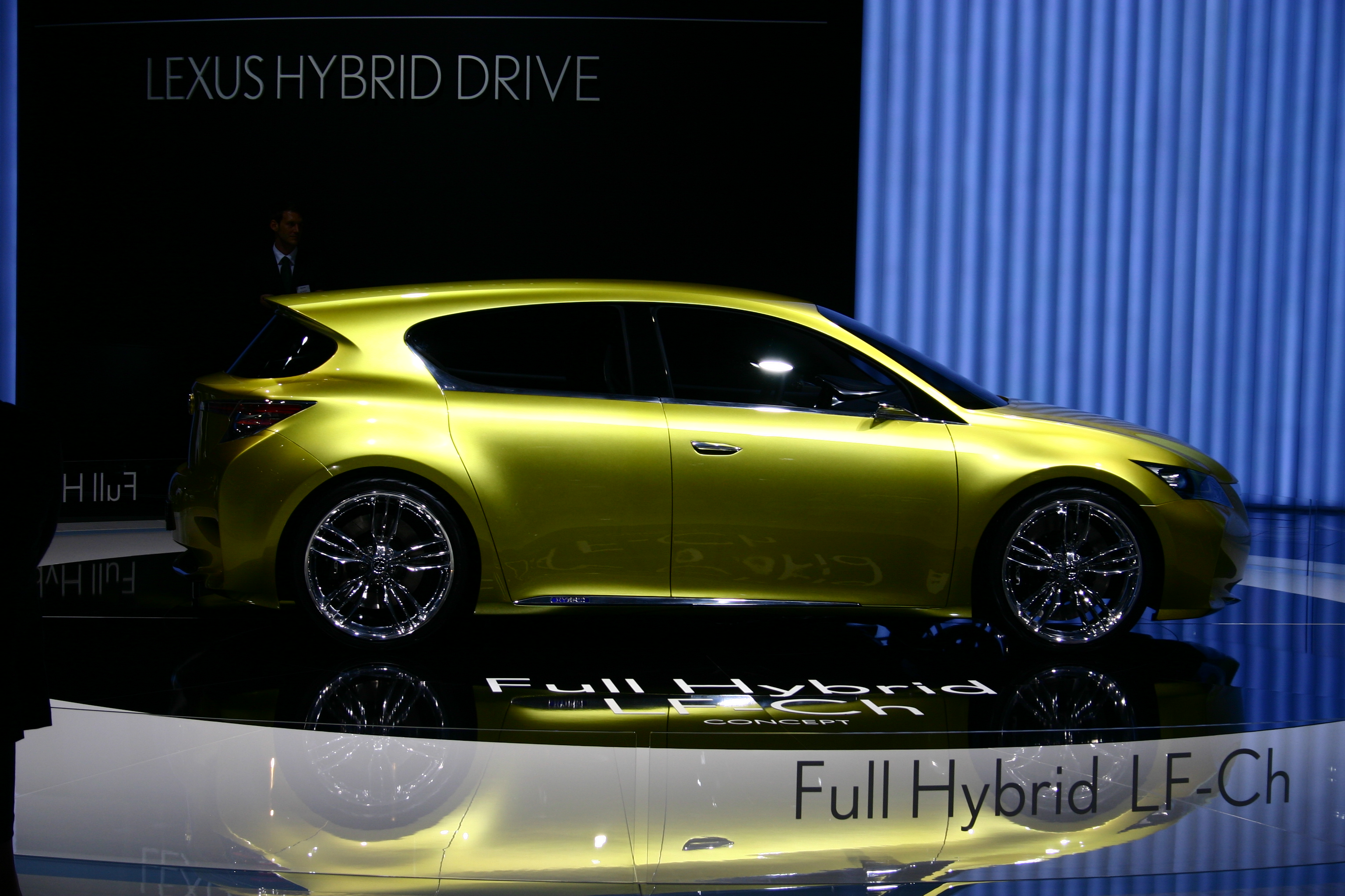 Lexus LF-Ch Hybrid Concept IAA 2009 02