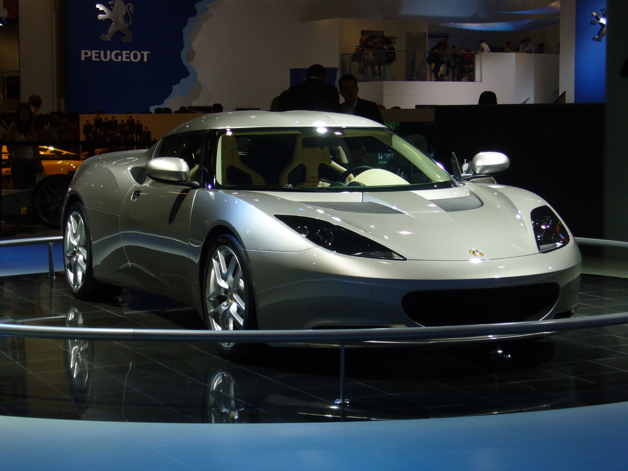 Lotus Evora - Flickr - foshie