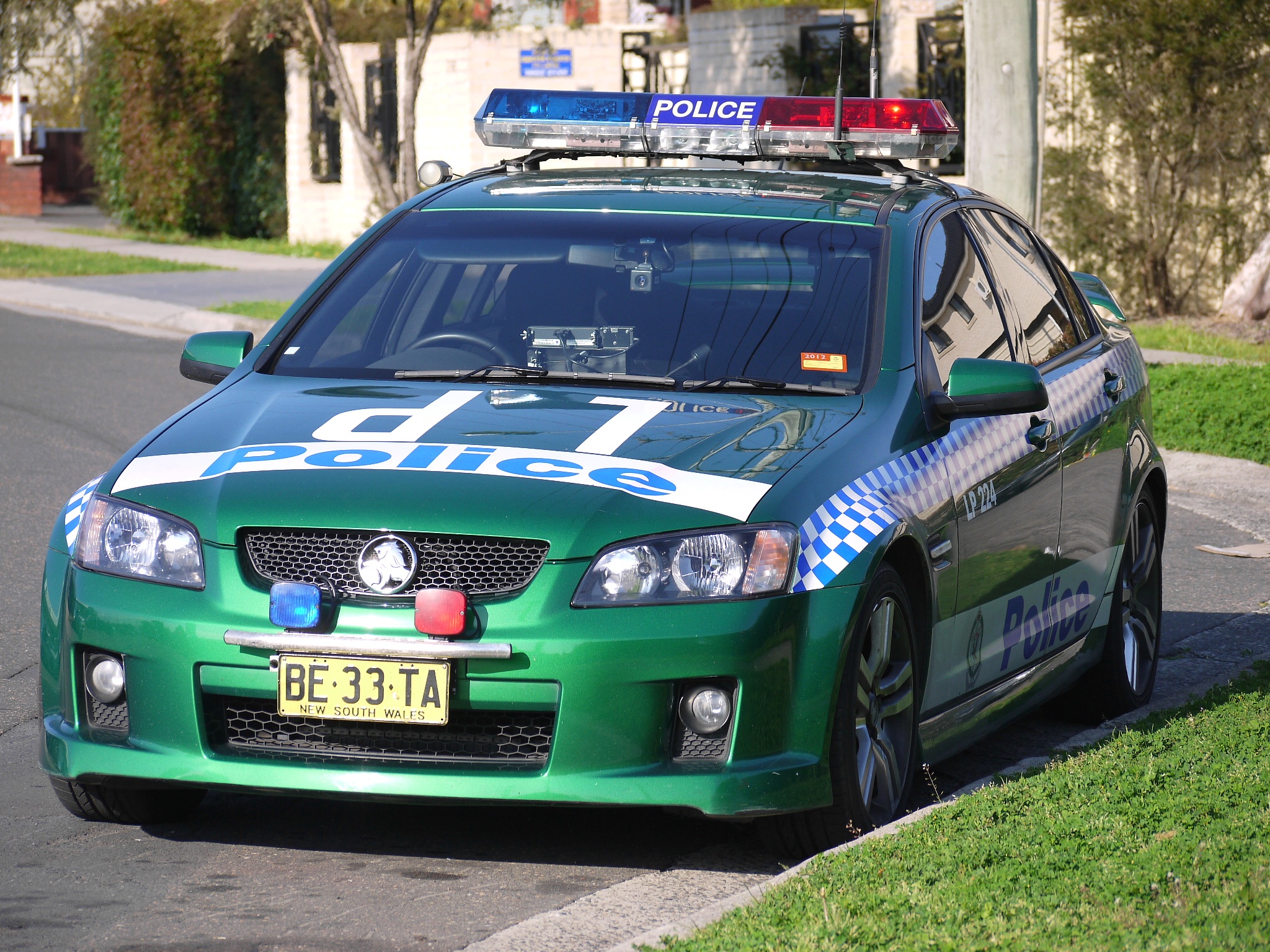 LP 224 Commodore SS - Flickr - Highway Patrol Images