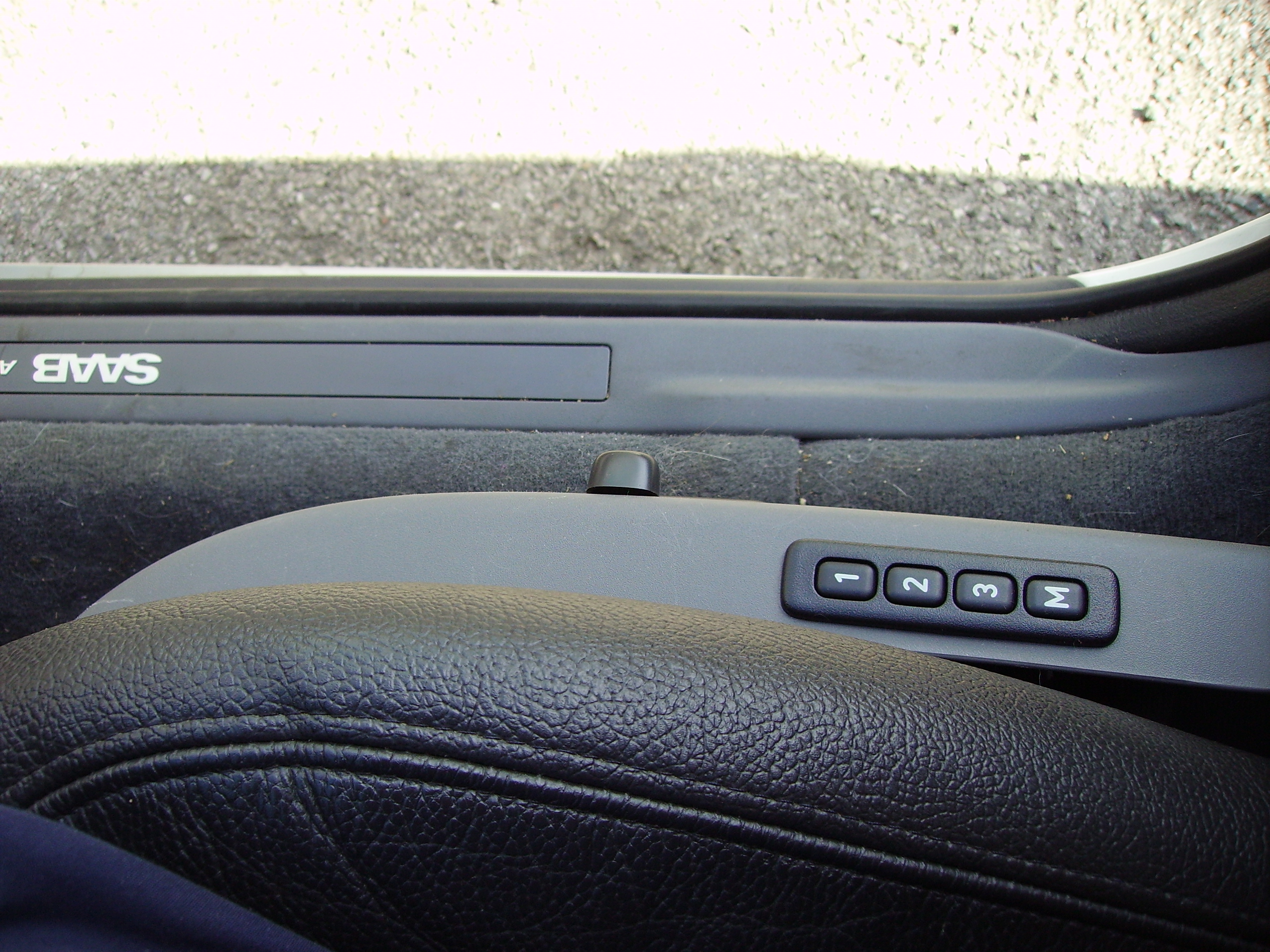 Memory controls for seat