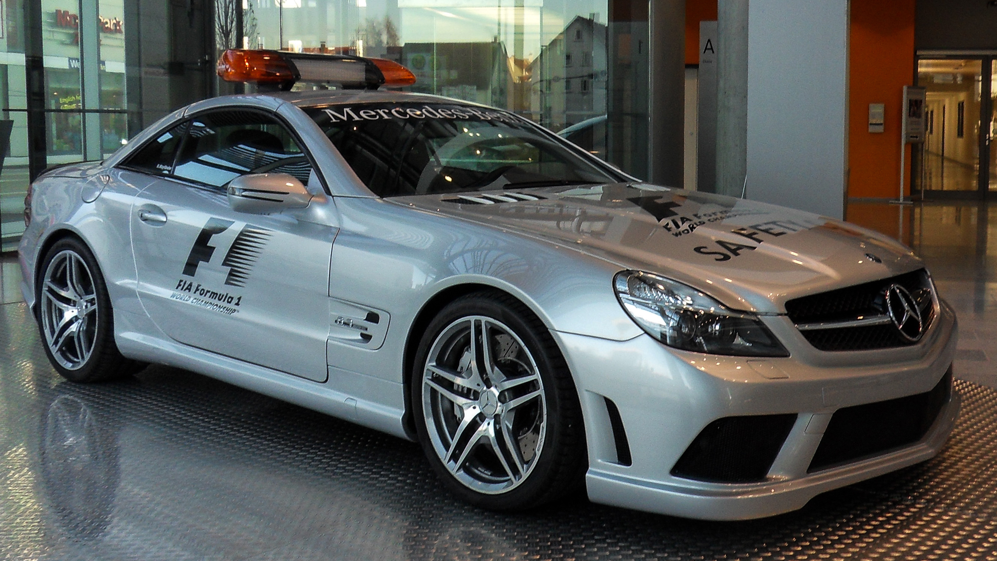 Mercedes-Benz 230 Safety Car