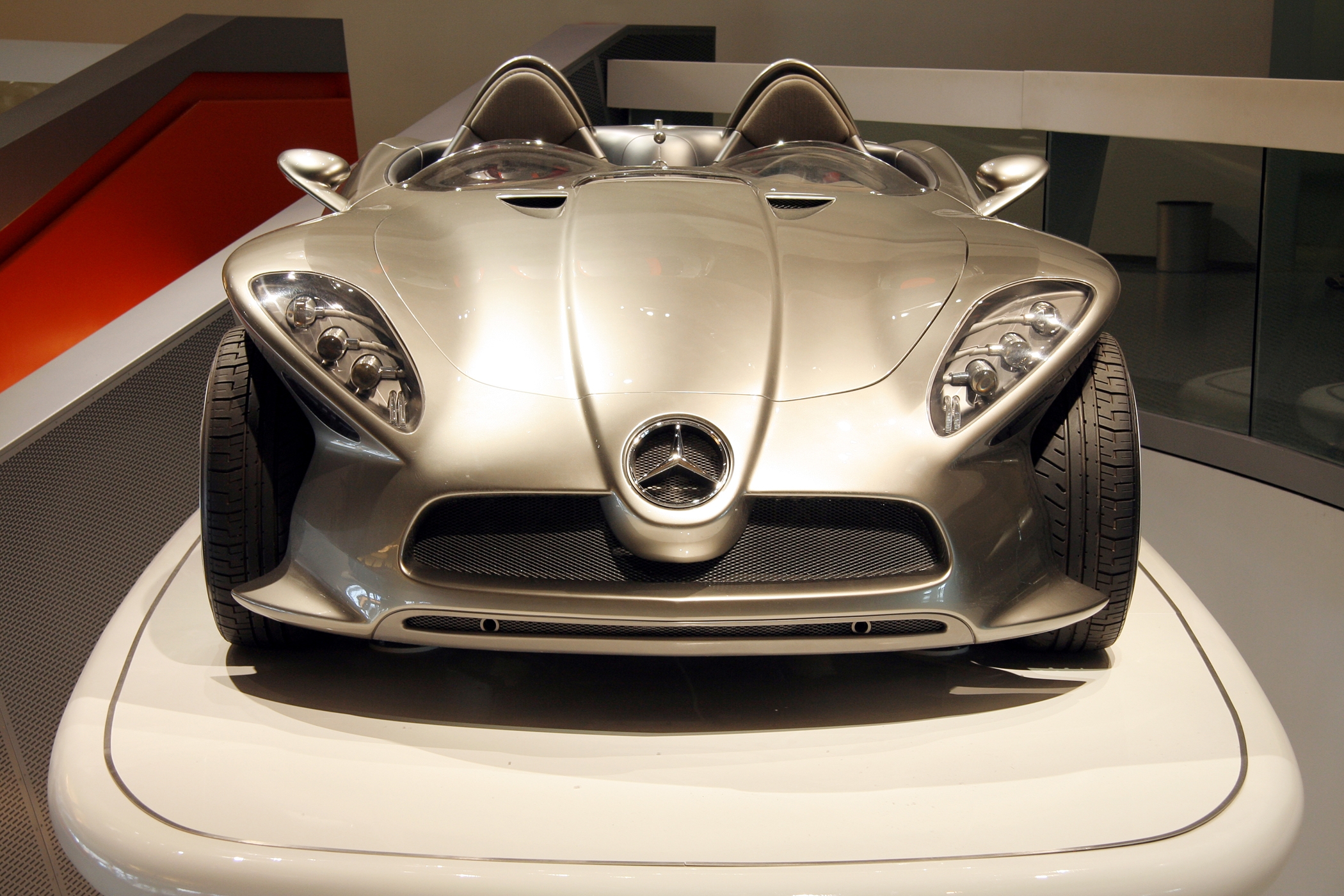 Mercedes-Benz F400 amk3