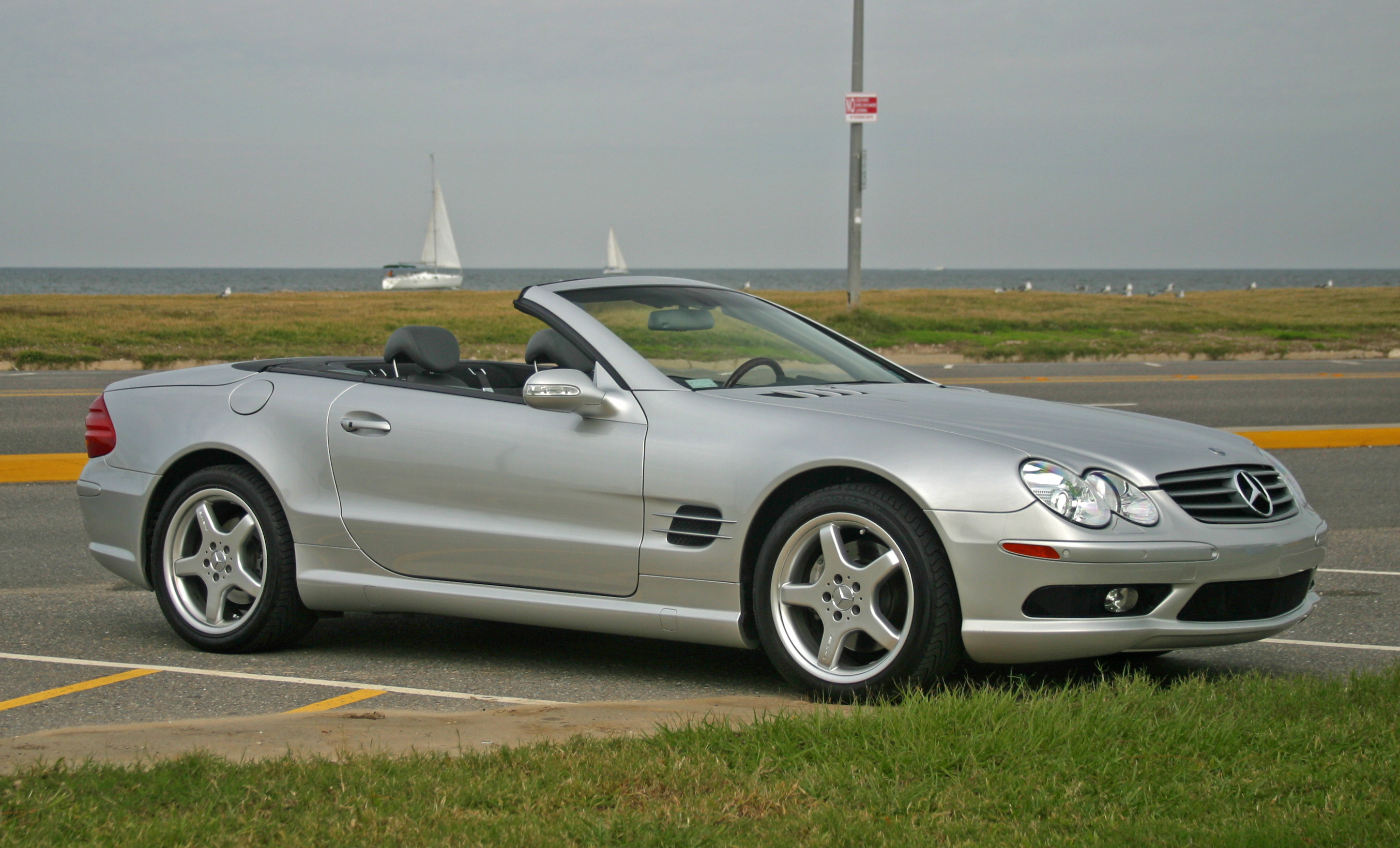 Mercedes-Benz SL500 silver open