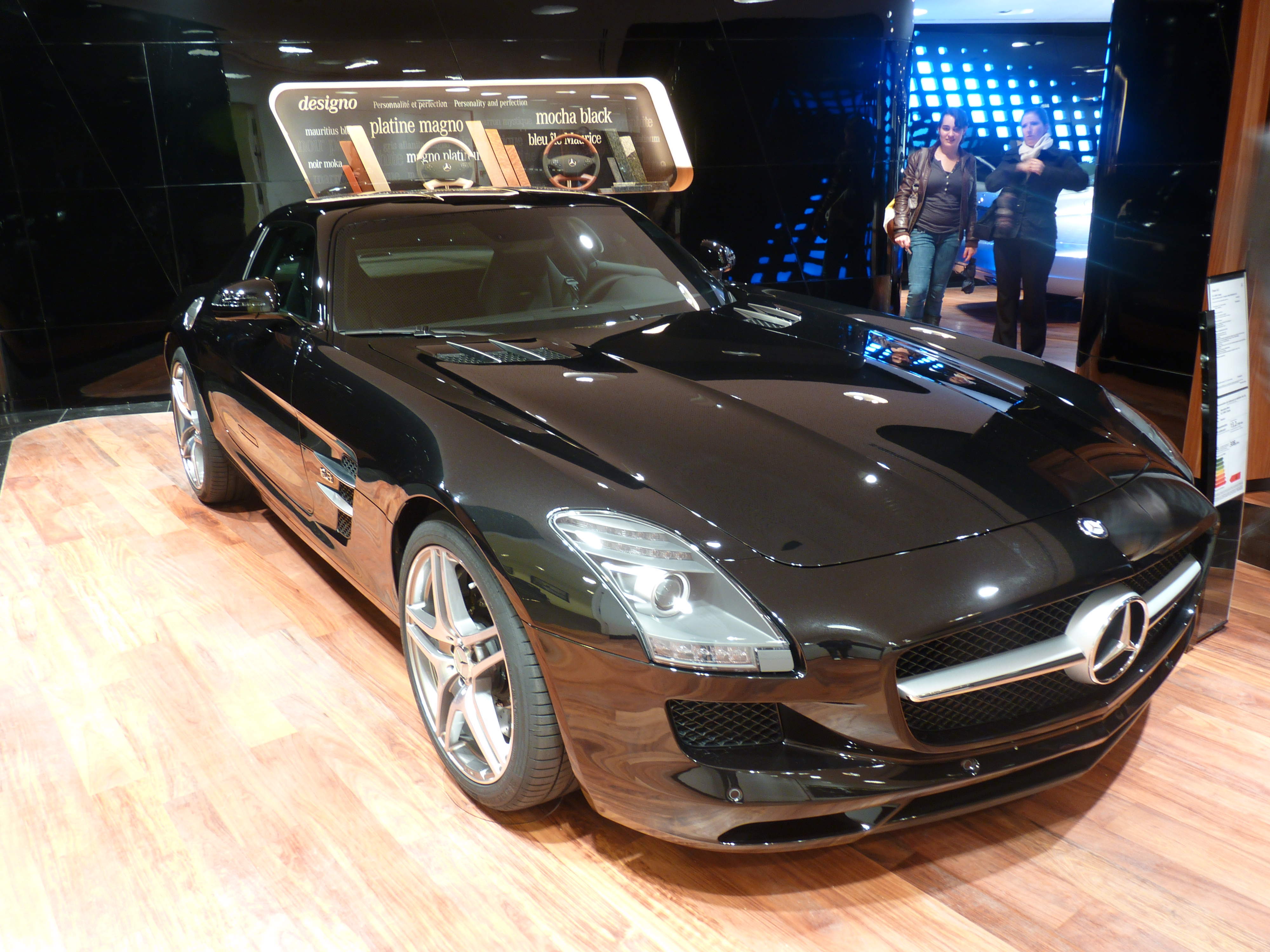 Mercedes-Benz SLS AMG (1)
