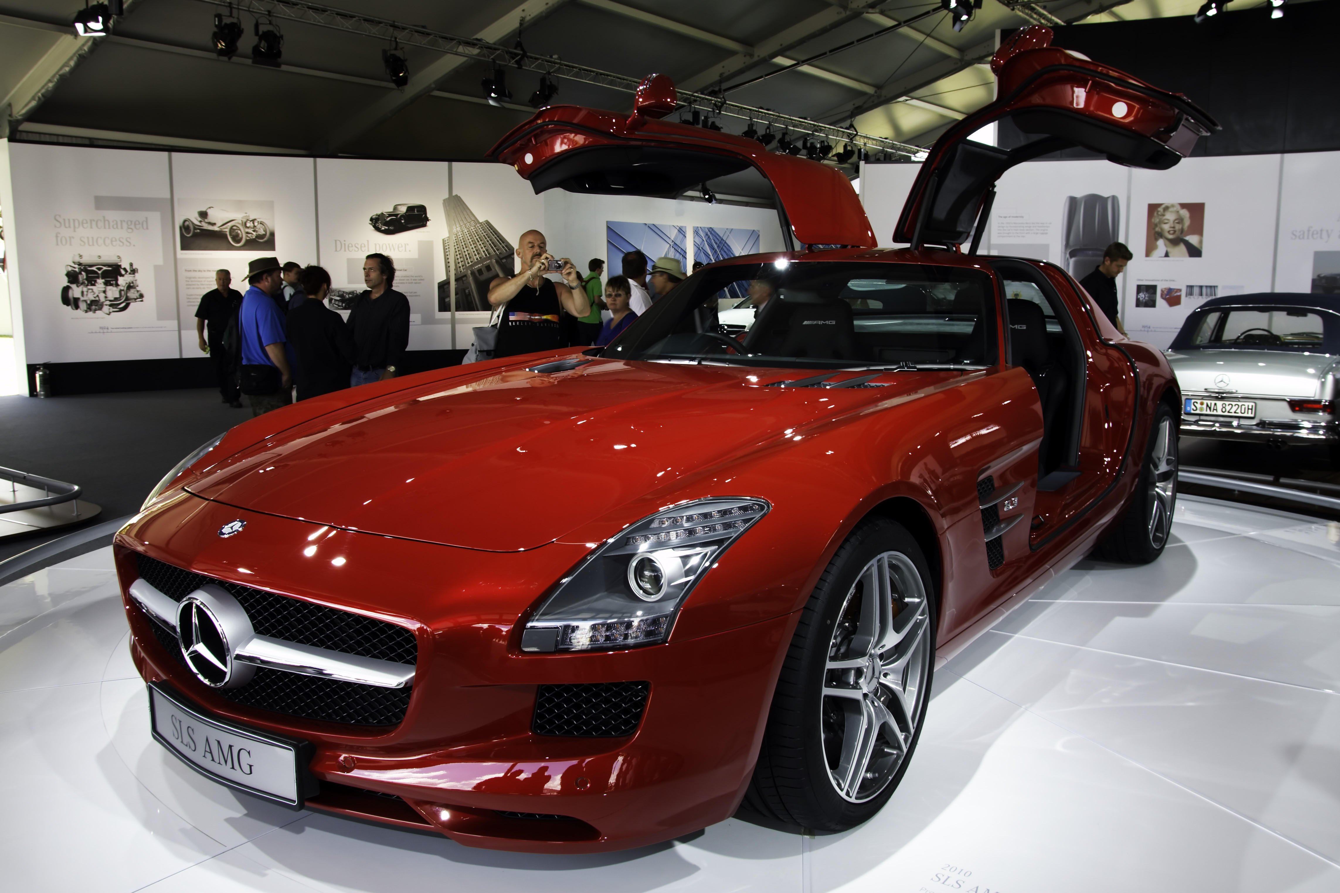 Mercedes Benz SLS AMG - Flickr - andrewbasterfield