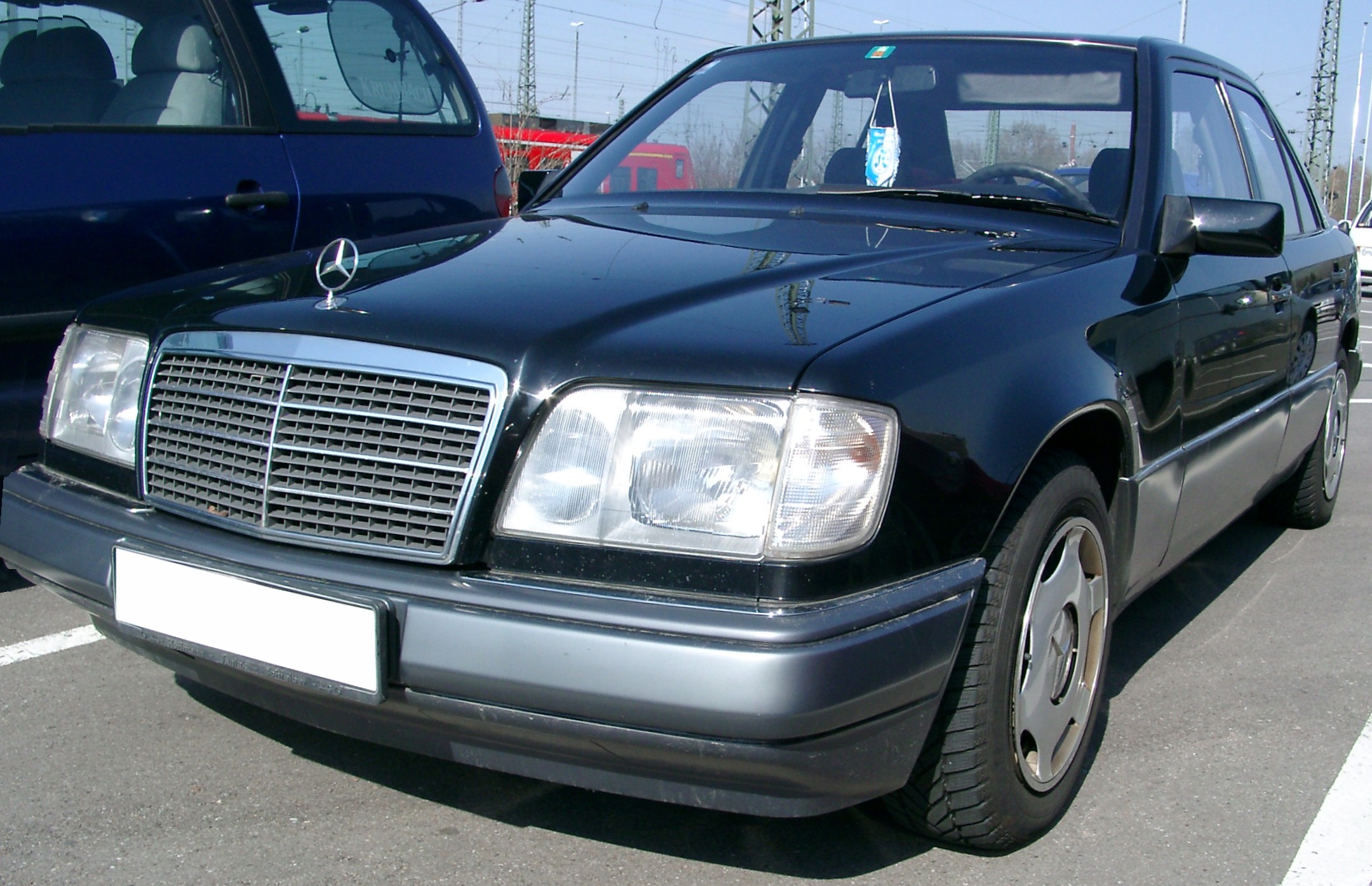 Mercedes Benz W124 front 20070326