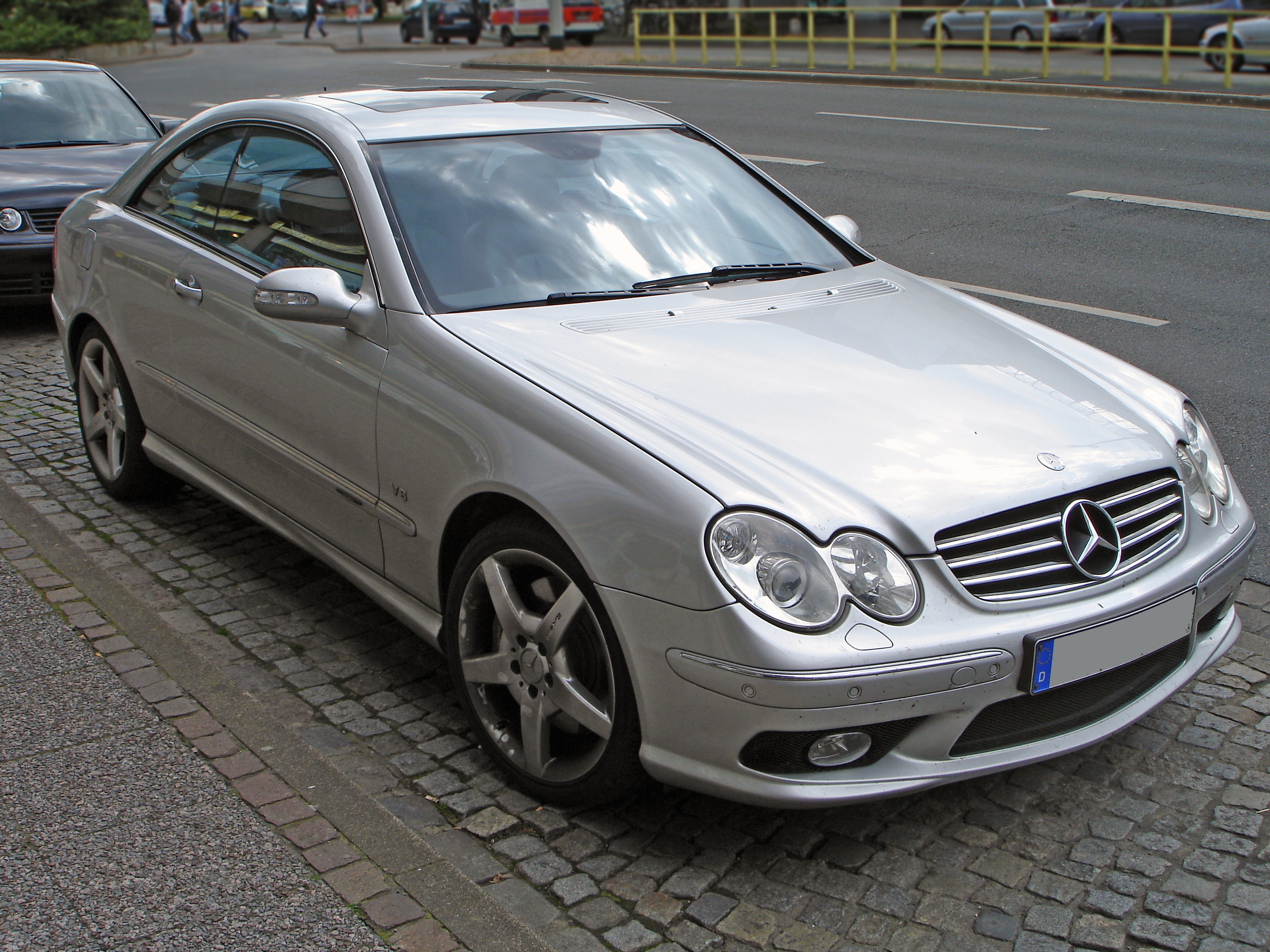 Mercedes CLK 500 C209 front