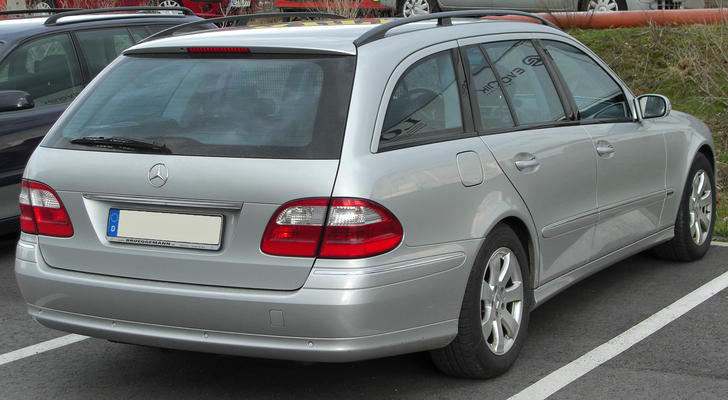 Mercedes E-Klasse T-Modell (S211) rear 20100327
