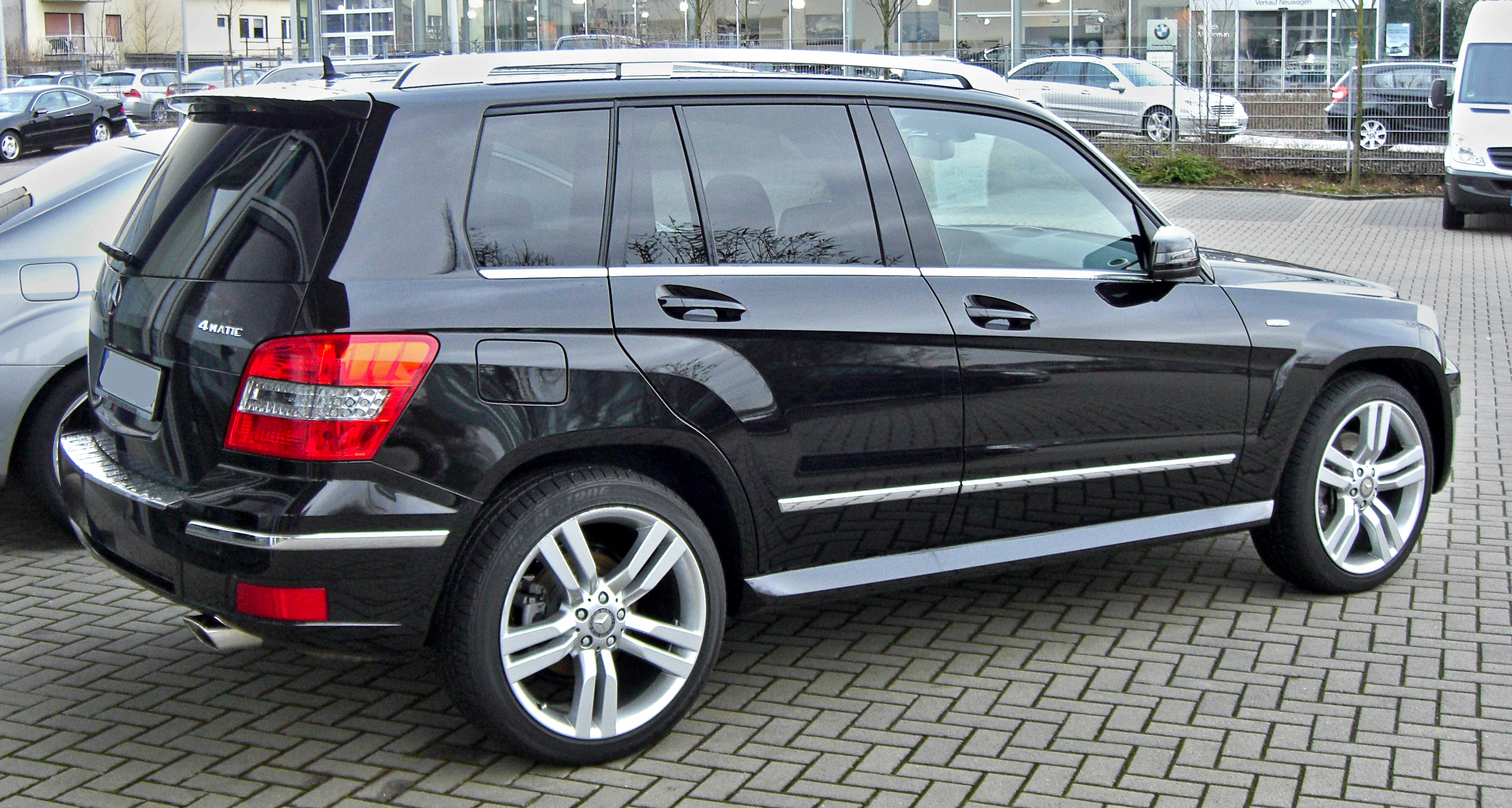 Mercedes GLK 350 4-Matic 2009221 rear