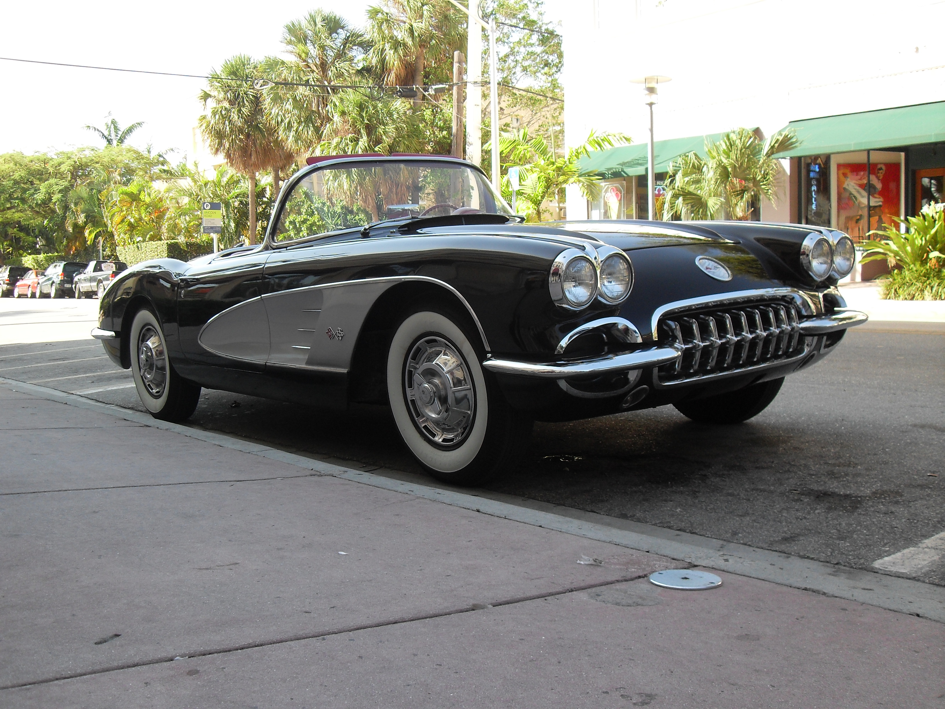 Miami-Beach-Corvette-frontal