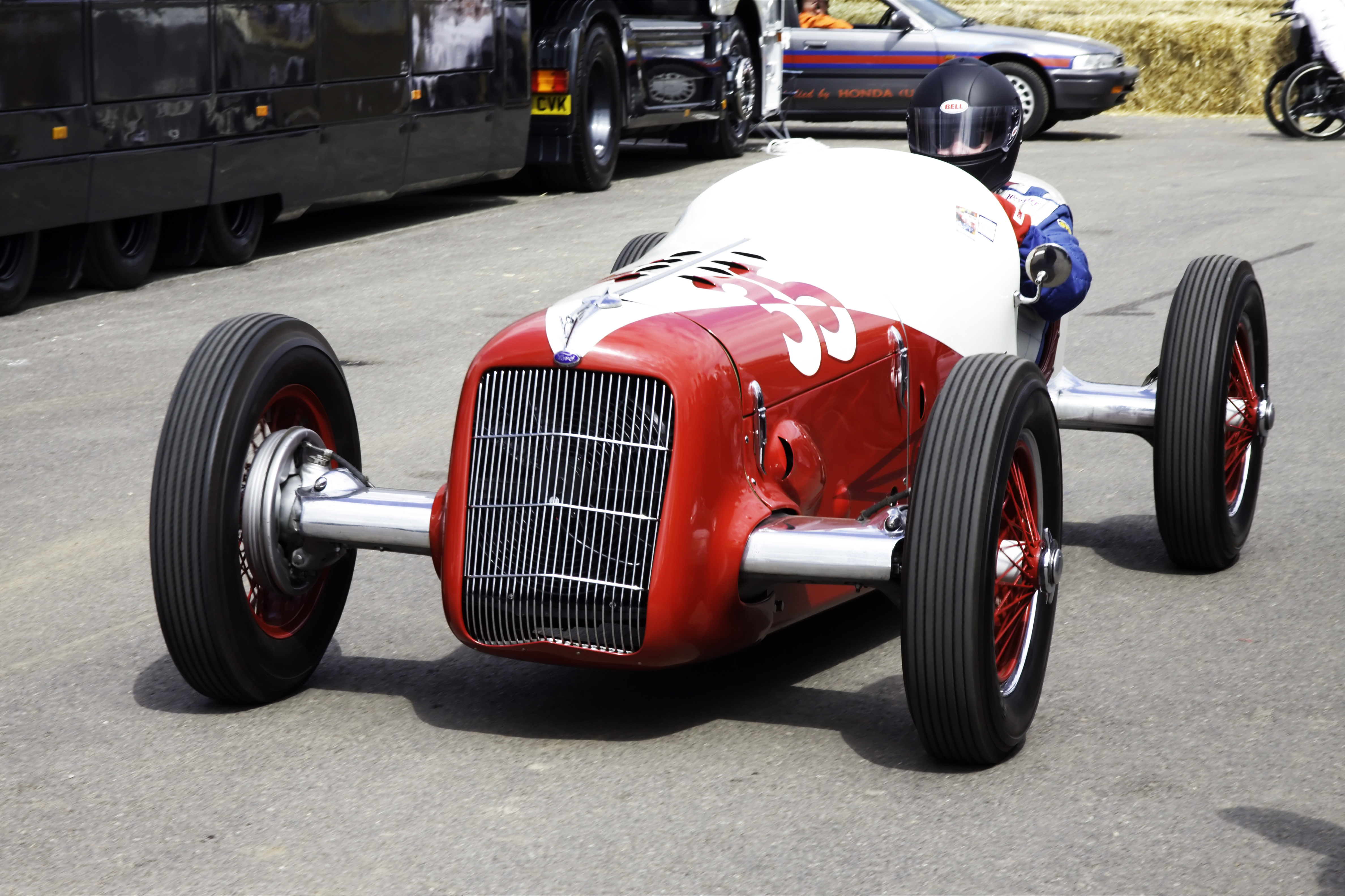 Miller-Ford V8 - Flickr - andrewbasterfield
