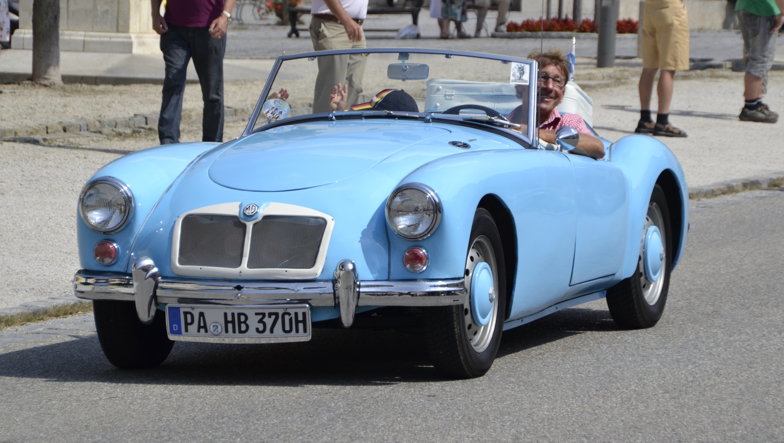 Oldtimerumzug Aidenbach 2013-08-18 - MG Roadster