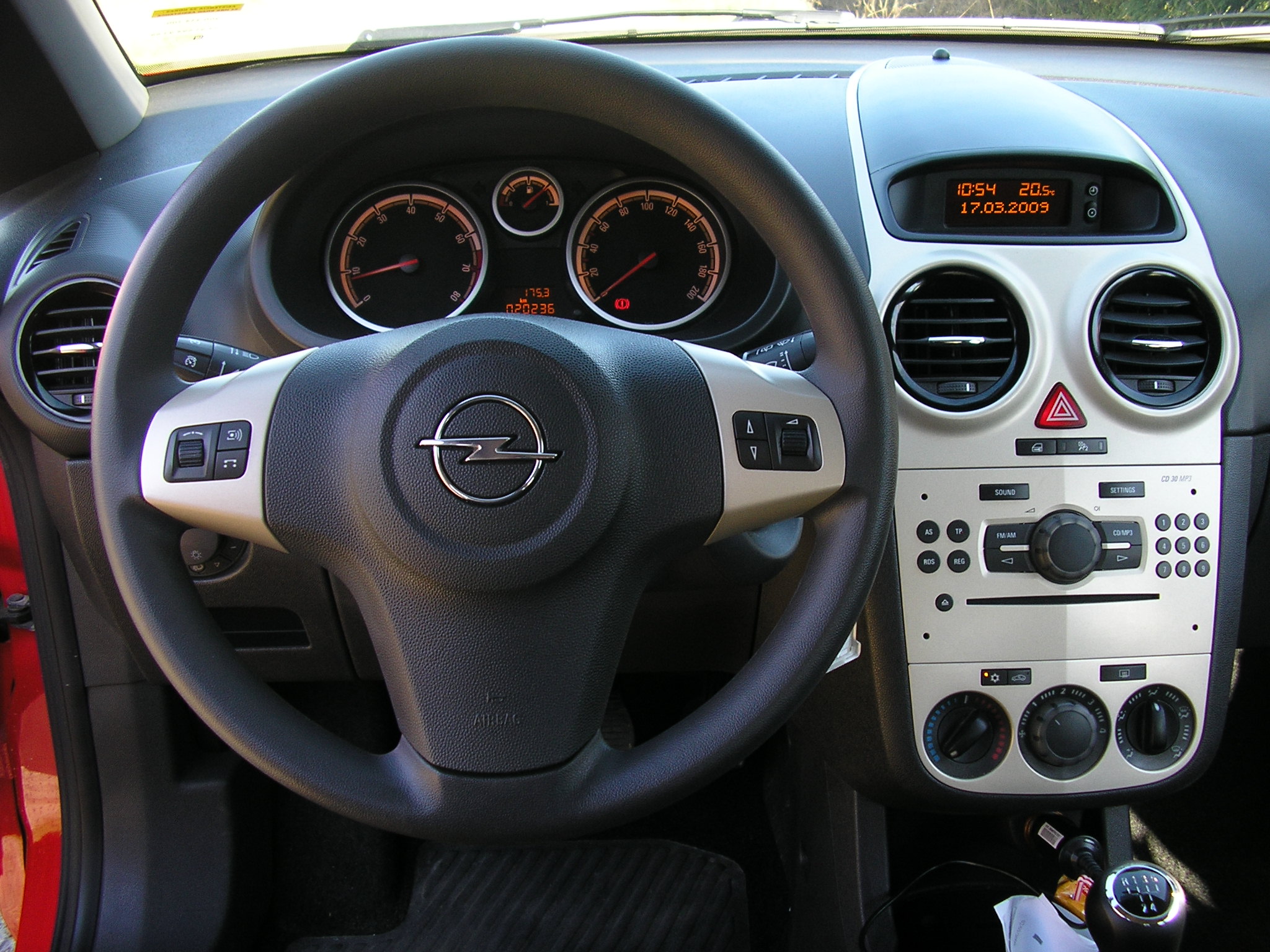 Opel Corsa D Armaturen