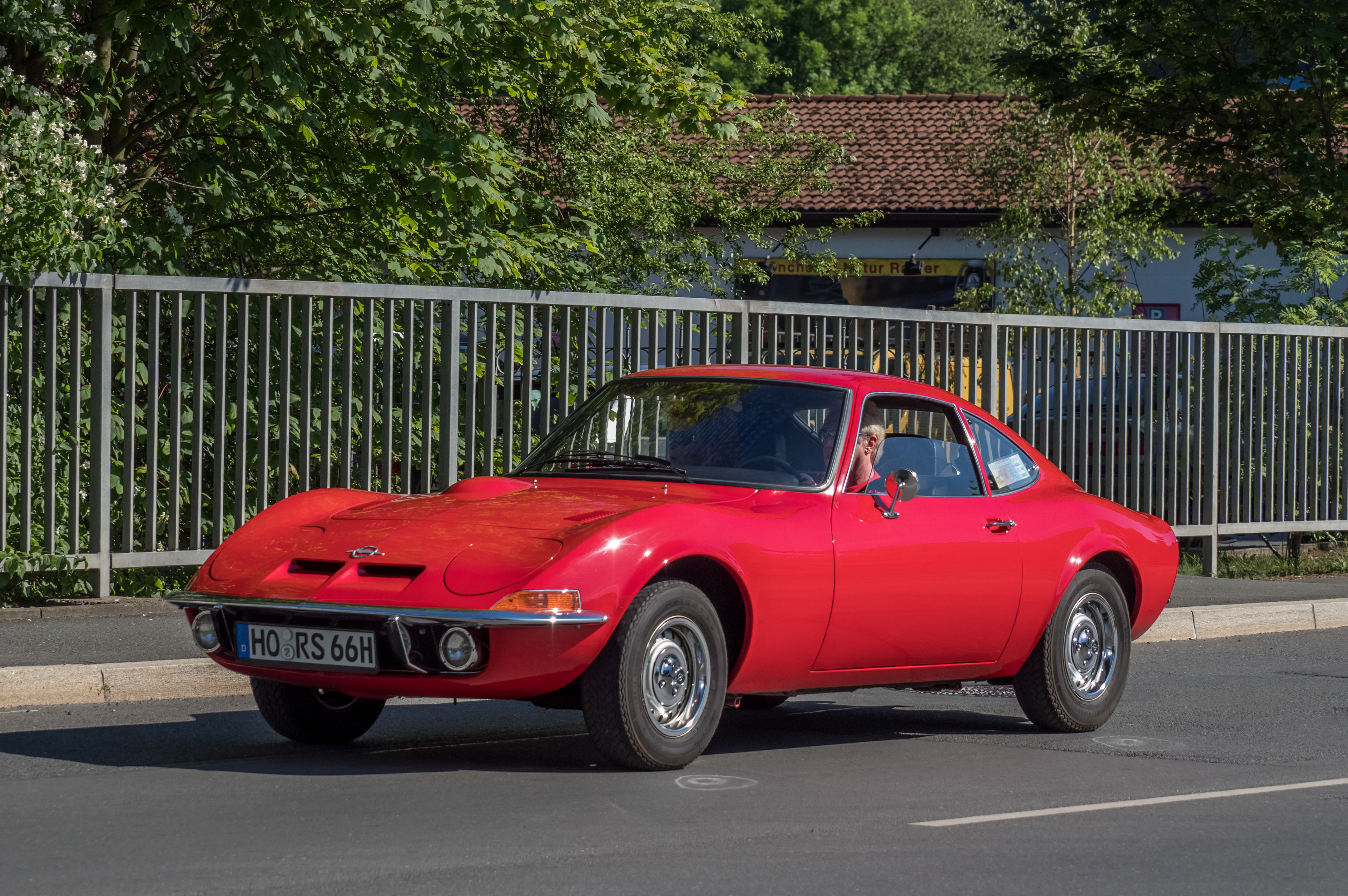 Opel GT red 17RM0451