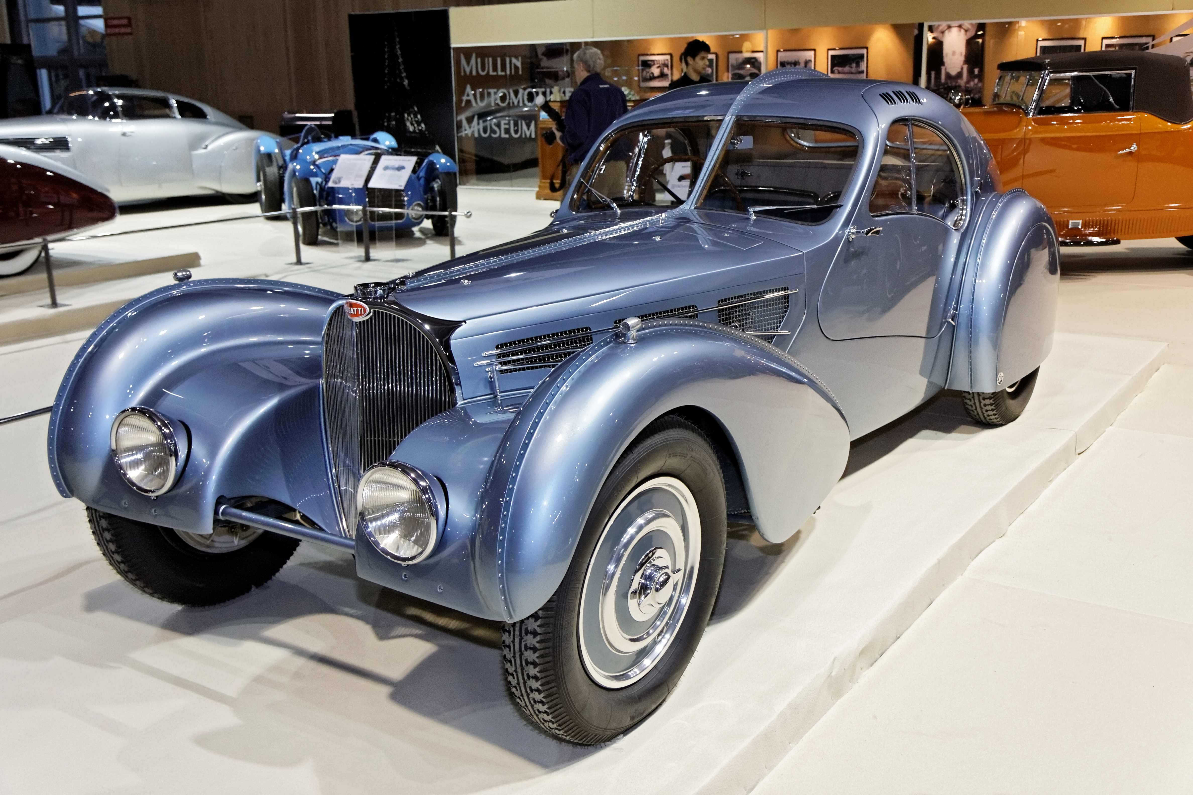 Paris - Retromobile 2012 - Bugatti type 57SC Atlantic - 1936 - 001