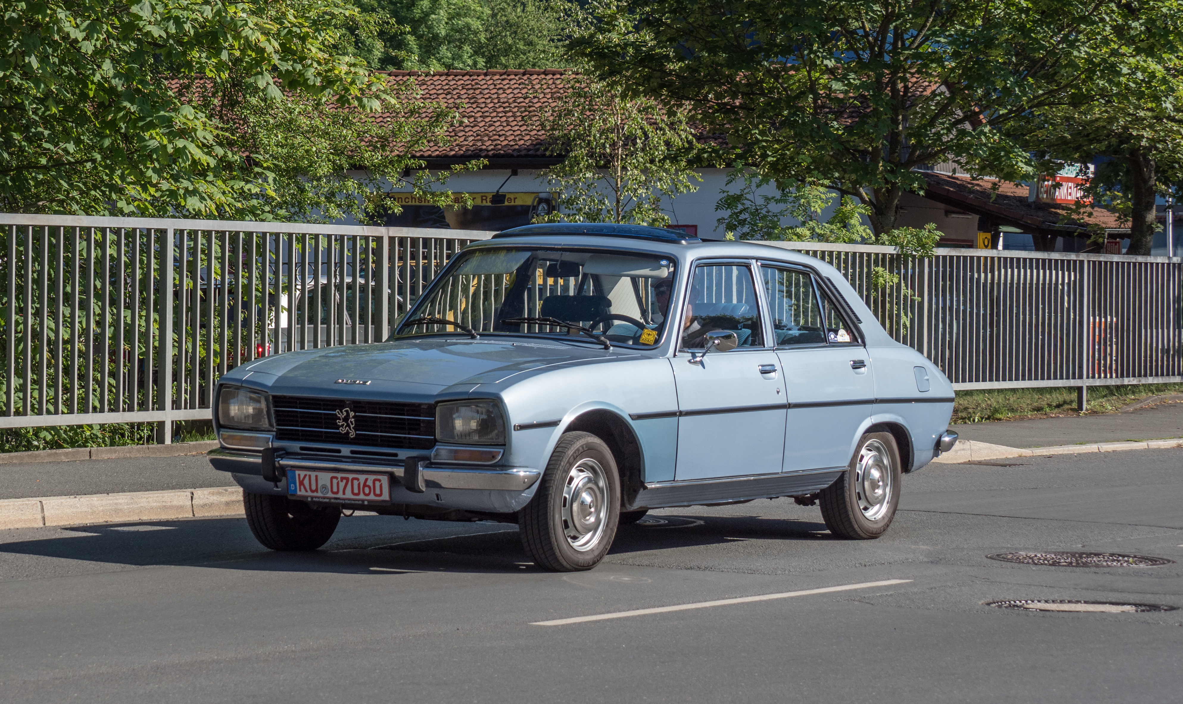 Peugeot 504 sedan Kulmbach 17RM0460