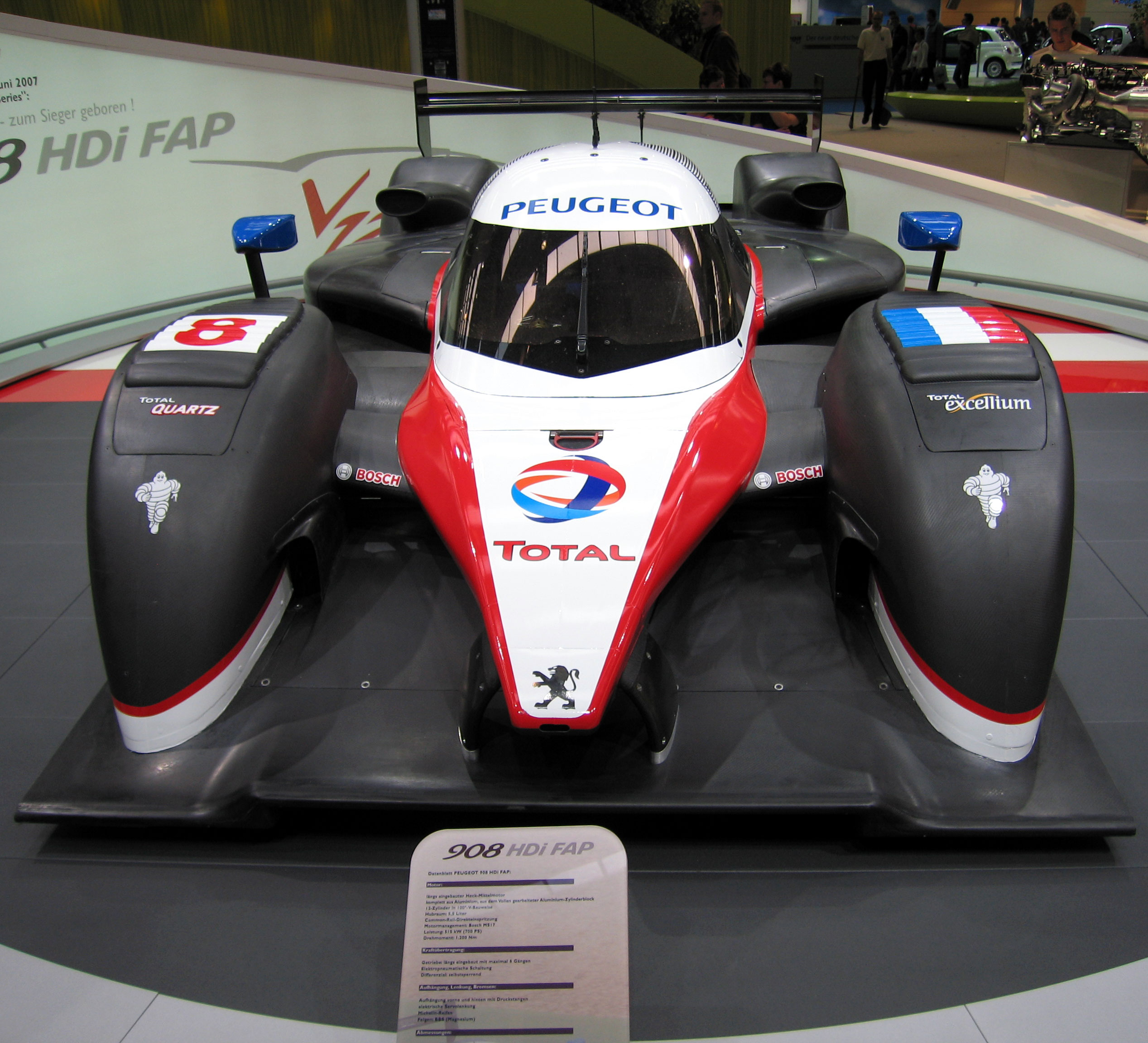 Peugeot 908 HDi FAP front