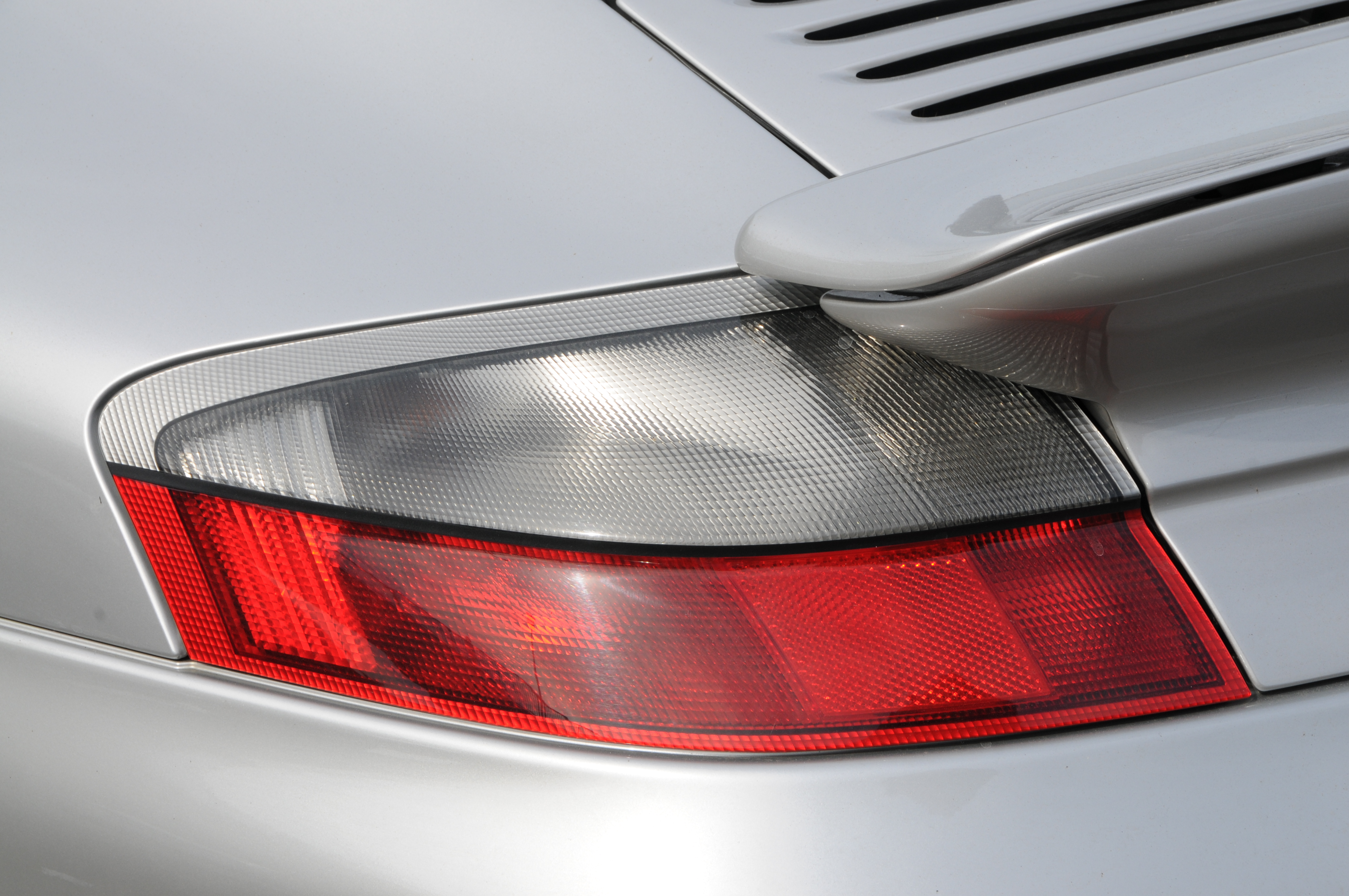 Porsche996TurboRleft