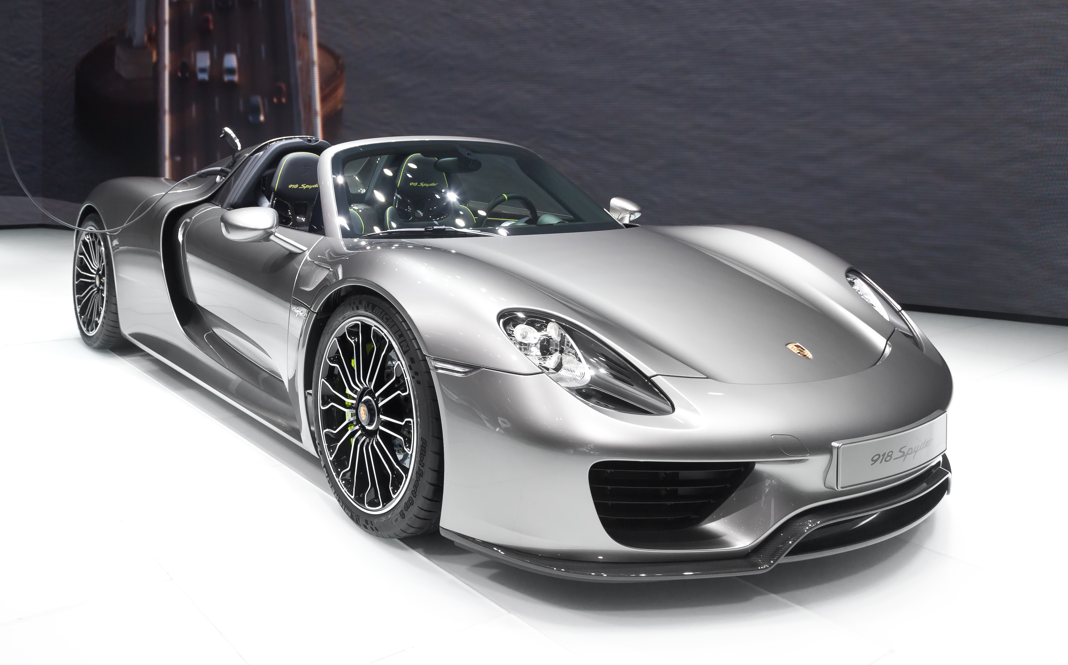 Porsche 918 Spyder IAA 2013 (Zuschnitt)
