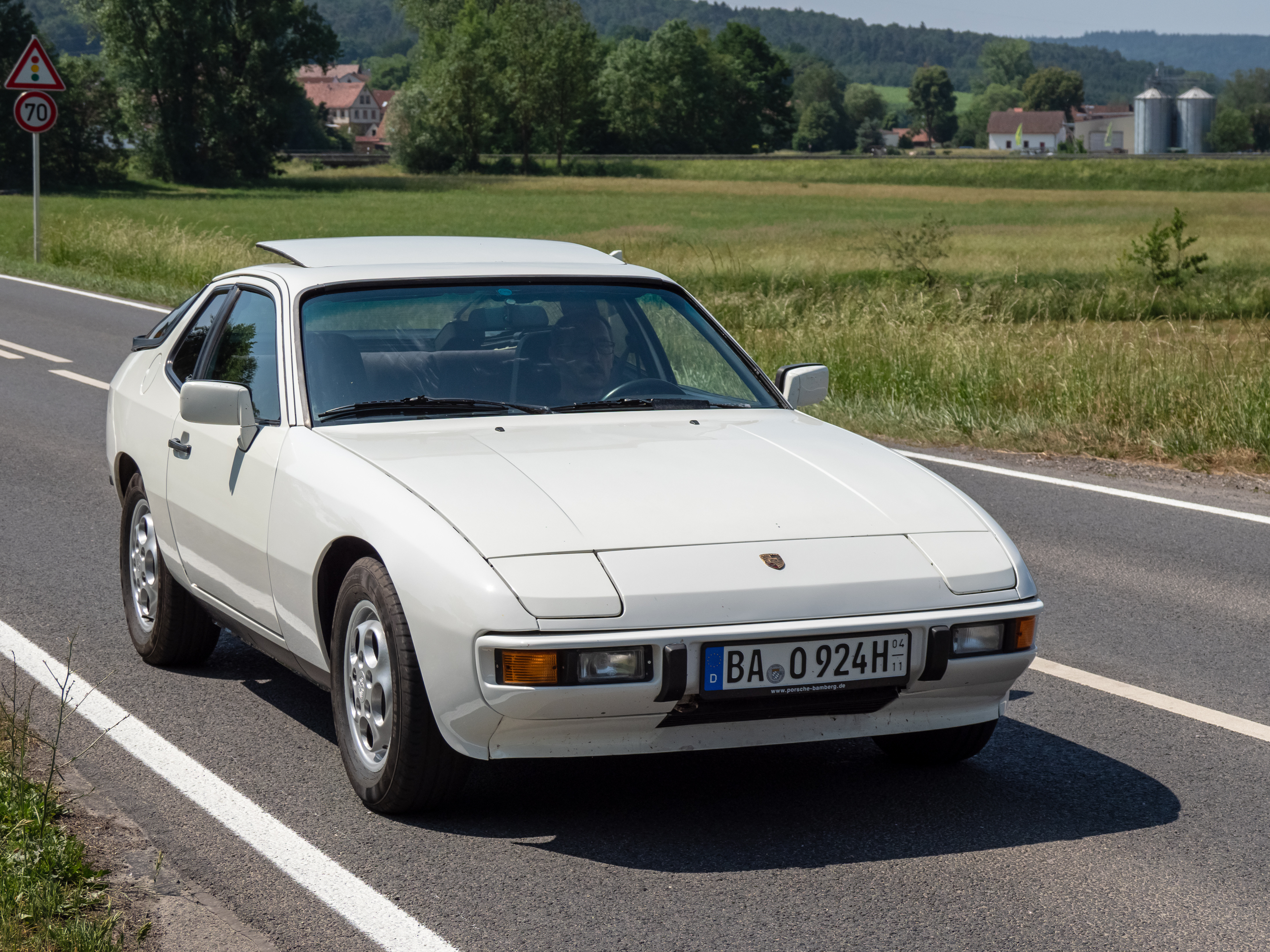 Porsche 928 5311574