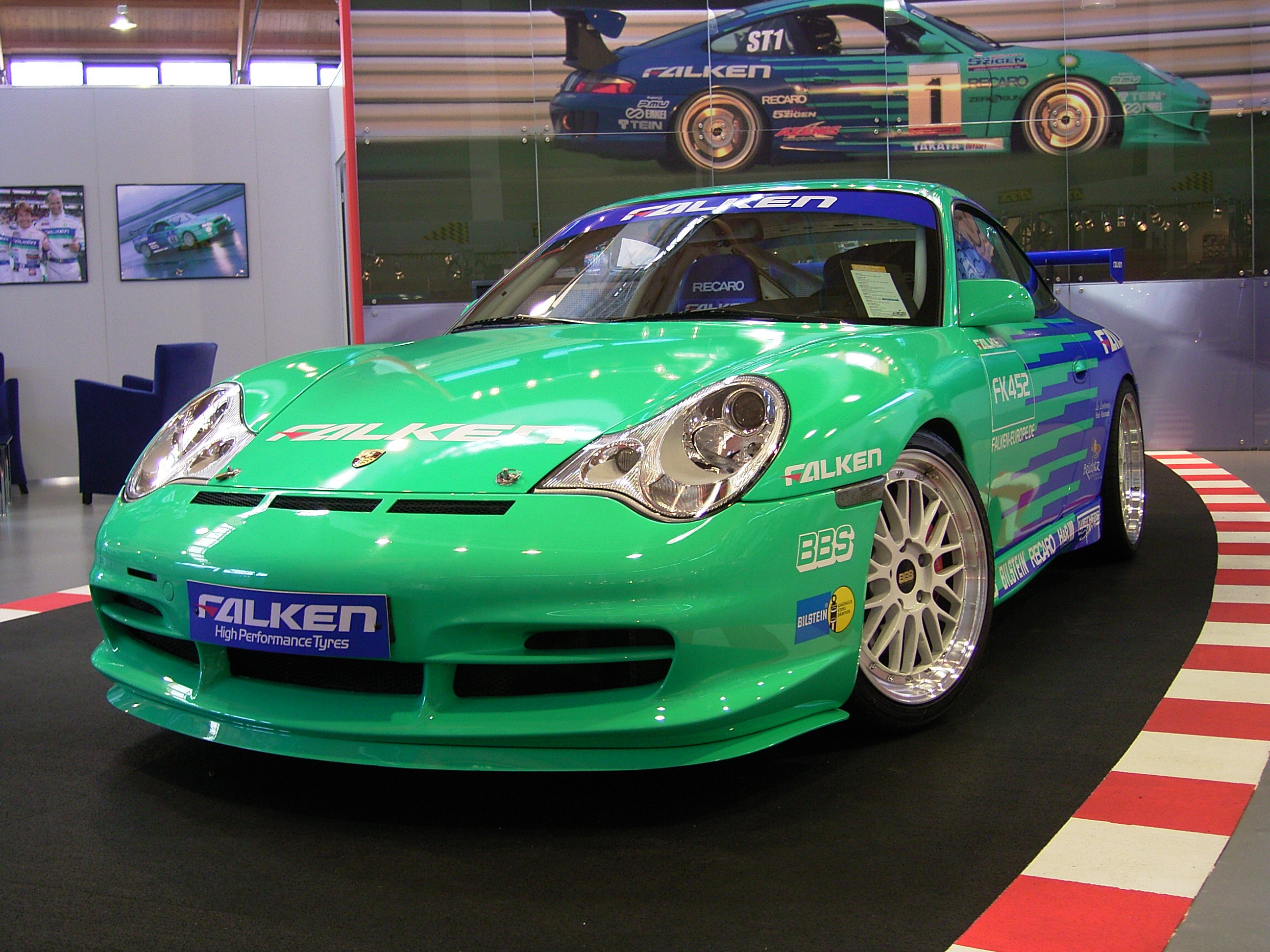 Porsche 996 (Front Right)