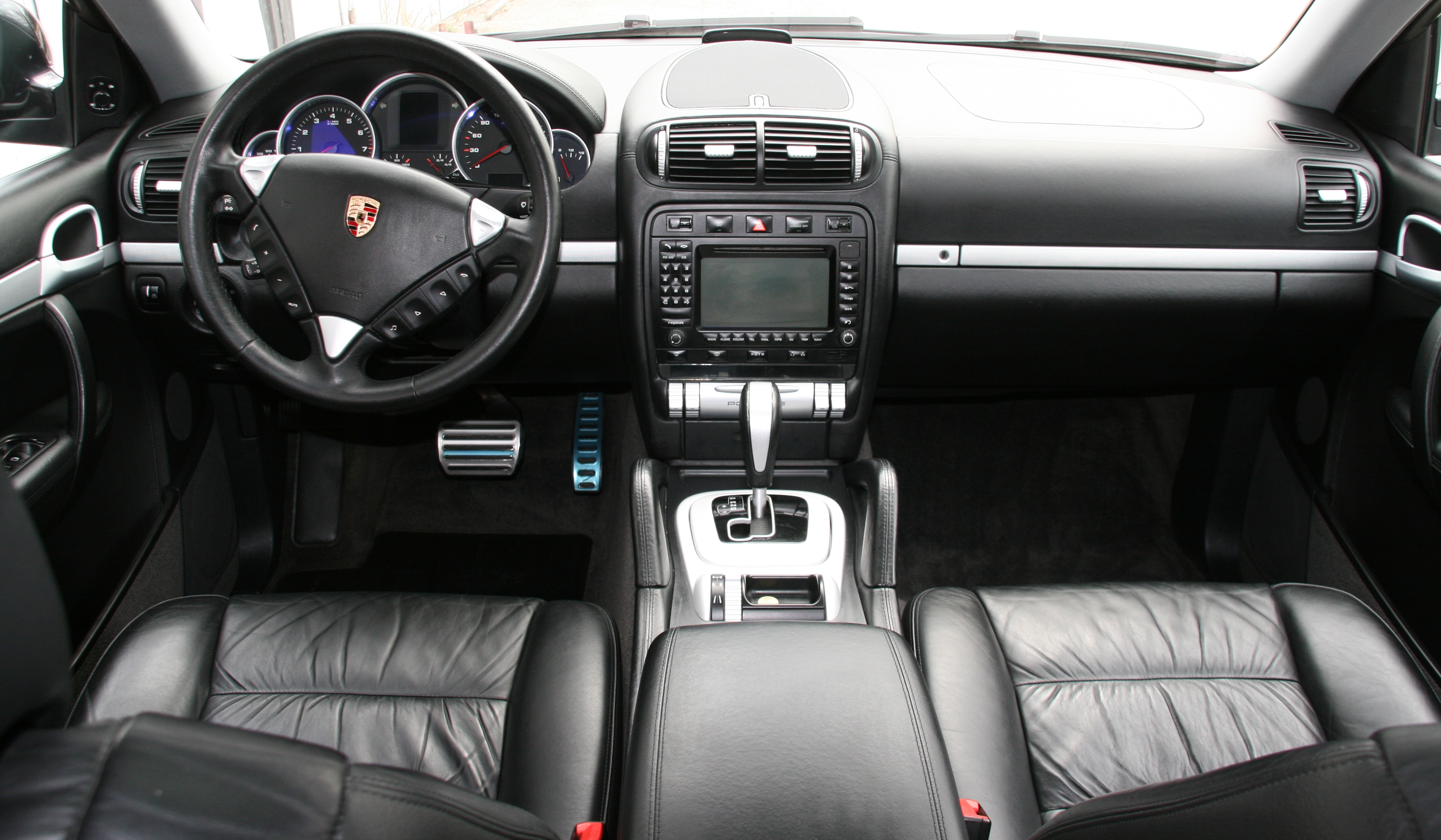 Porsche Cayenne S 2004 Innen