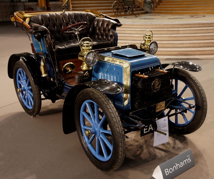 110 ans de l'automobile au Grand Palais - Panhard et Levassor 7 CV bicylindre Voiturette par Clément-Rothschild - 1902 - 002