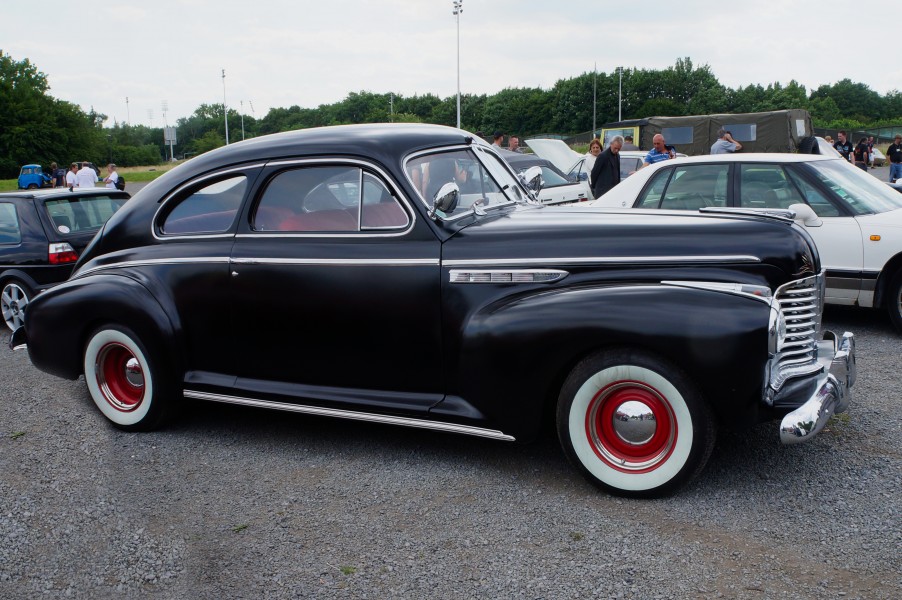1941 Buick Series 70 Duke's Club.- (Profil) Villeneuve d'Ascq