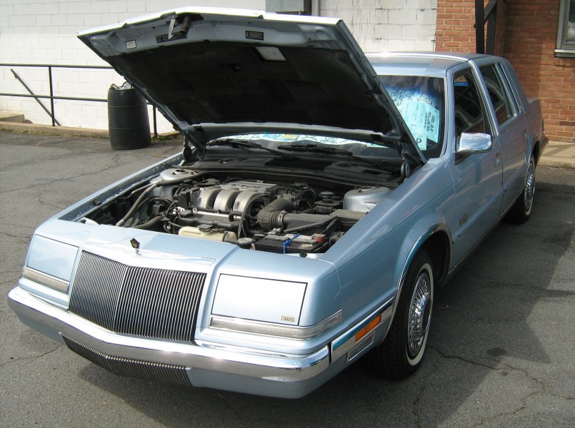 1993 Chrysler Imperial at show