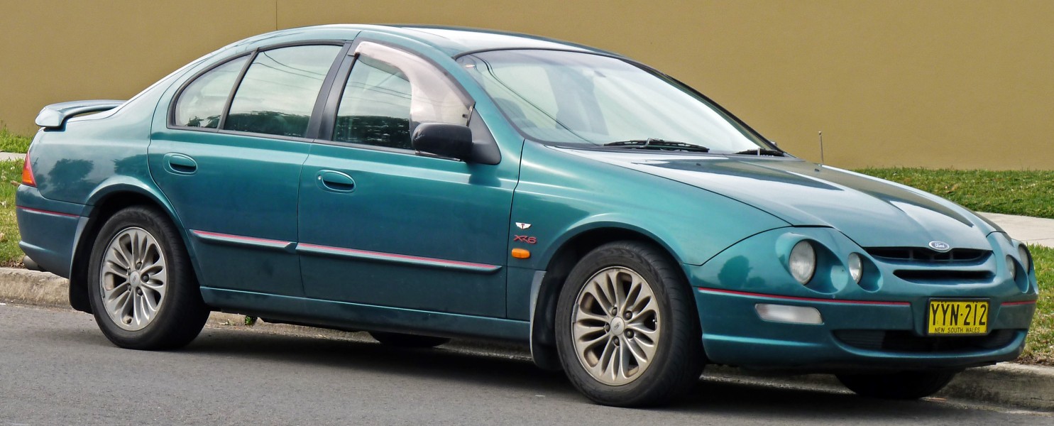 1998-2000 Ford AU Falcon XR6 sedan 02