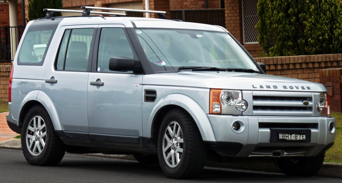 2008-2009 Land Rover Discovery 3 (MY09) TDV6 SE wagon (2010-09-23) 01