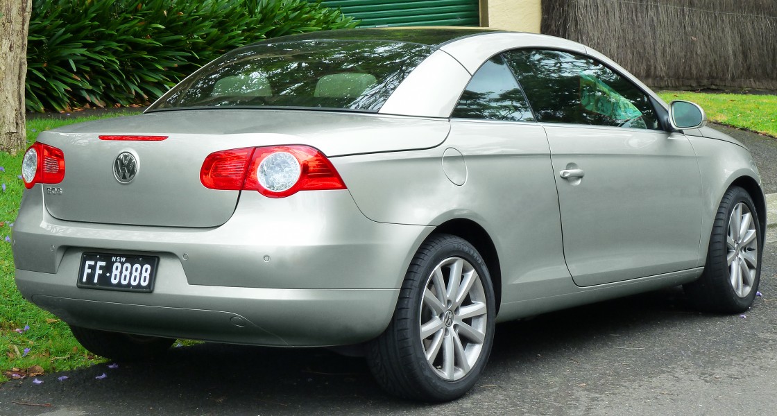 2008-2011 Volkswagen Eos (1F) convertible (2011-11-18)
