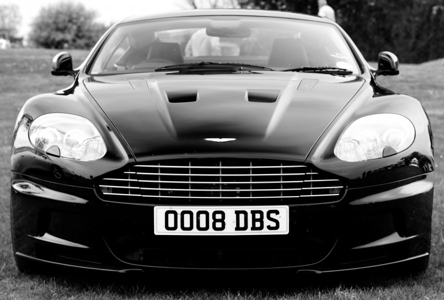 Aston Martin DBS V12 coupé (front) b-w