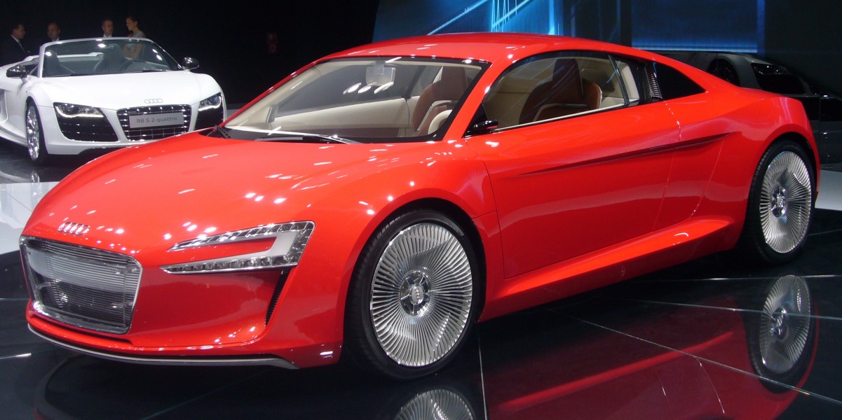 Audi e-tron IAA (front side quarter)