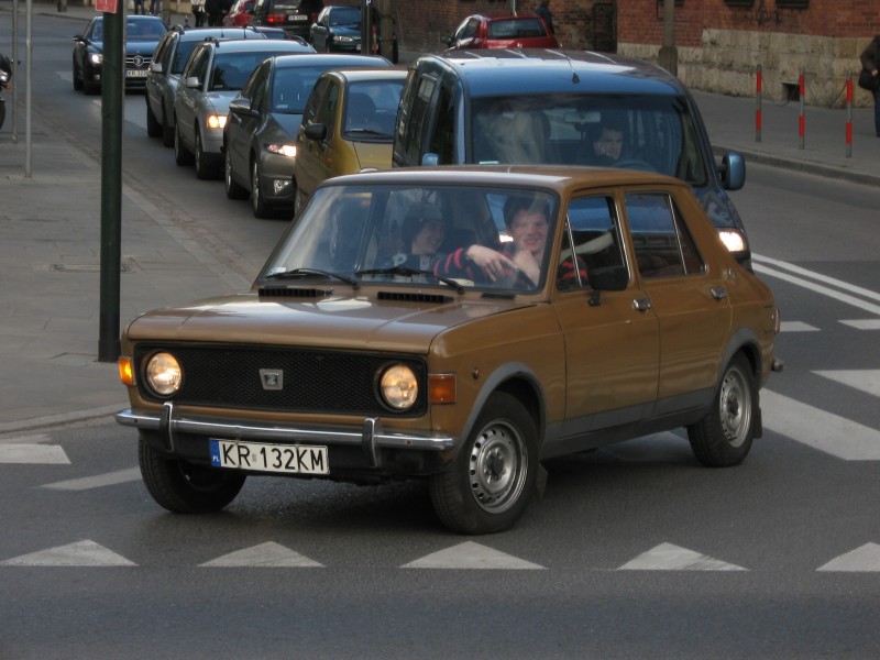 Brown Zastava 1100p on Adama Mickiewicza and Krupnicza intersection in Kraków