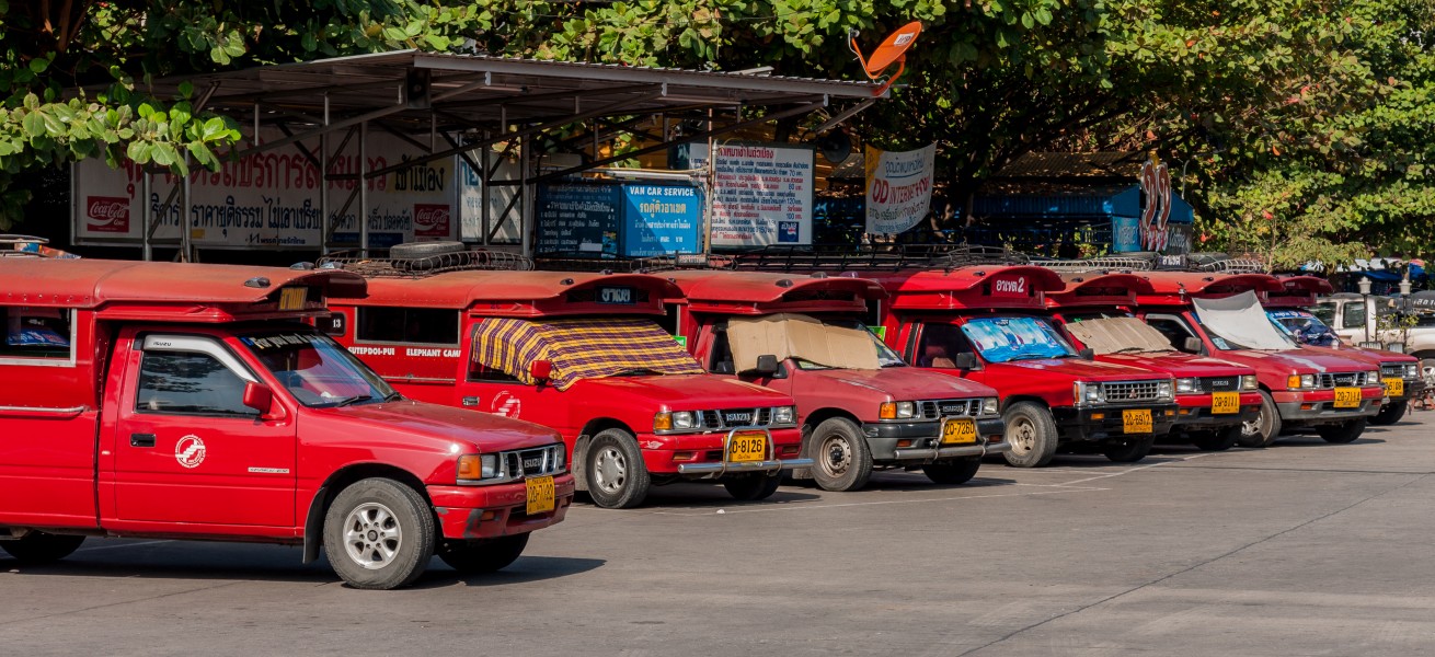 Chiang-Mai Thailand Taxis-at-Arcade-Bus-Station-01
